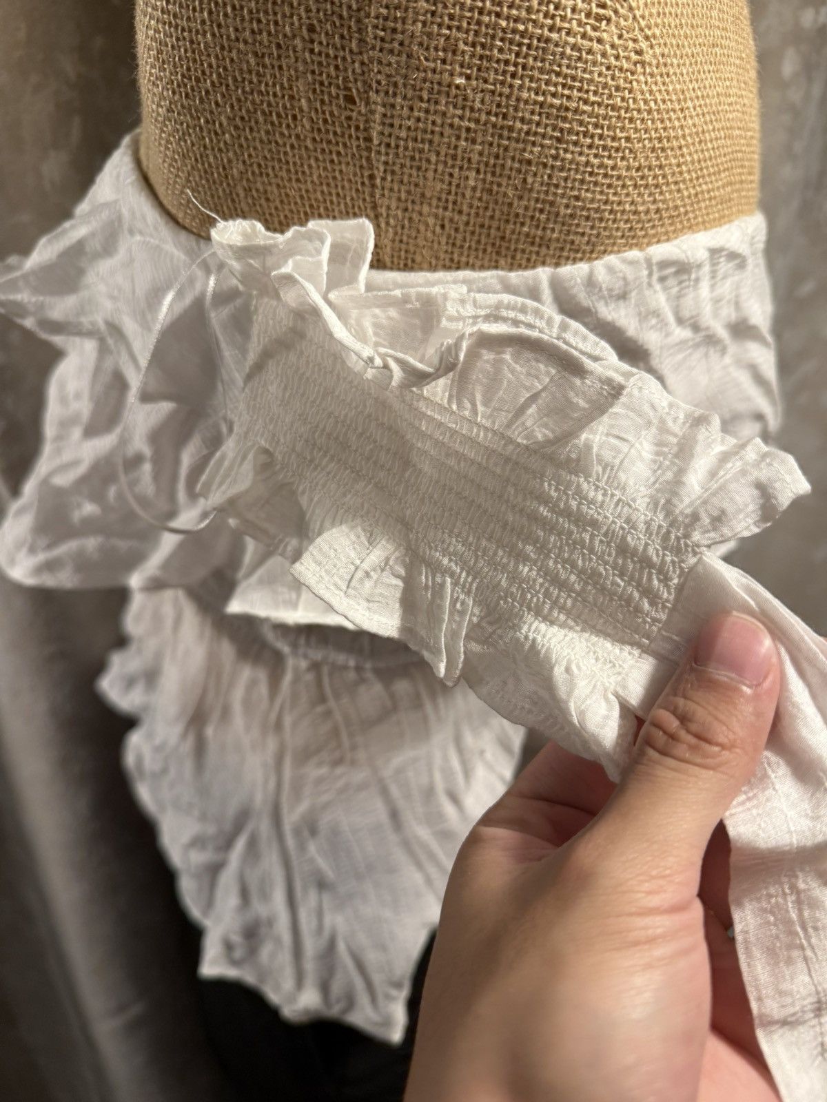 Other Romantic Off-Shoulder Ruffle Top – White | Boho Chic Size M / US 6-8 / IT 42-44 - 7 Thumbnail