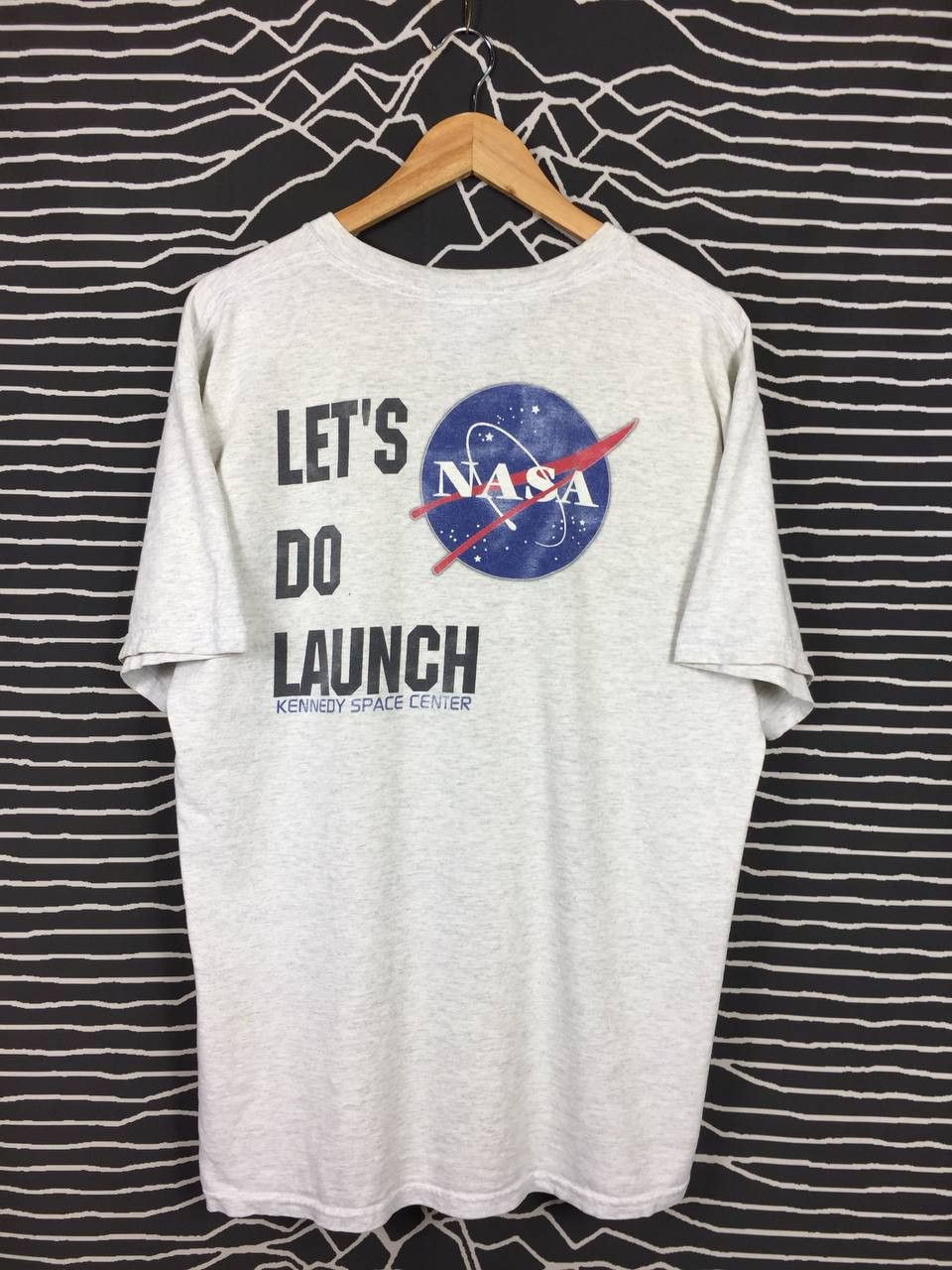 Arts & Science Vtg NASA Kennedy Space Center Let's Do Launch Tee Size US L / EU 52-54 / 3 - 2 Thumbnail