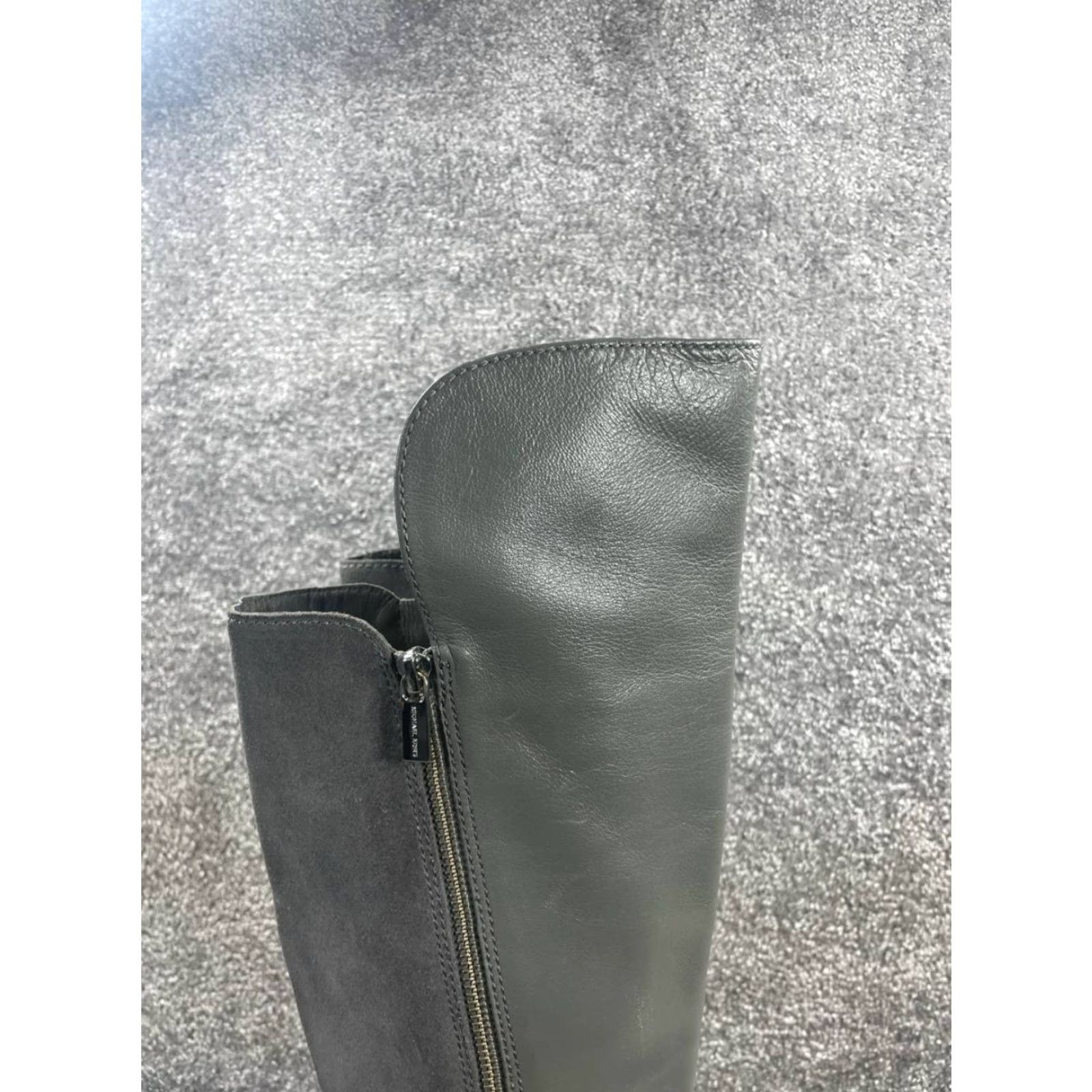 Michael Kors Michael Kors Boots Women Knee High Gray Leather Zip Riding Boot 5.5 M Bromley Size US 5.5 / IT 35.5 - 3 Thumbnail