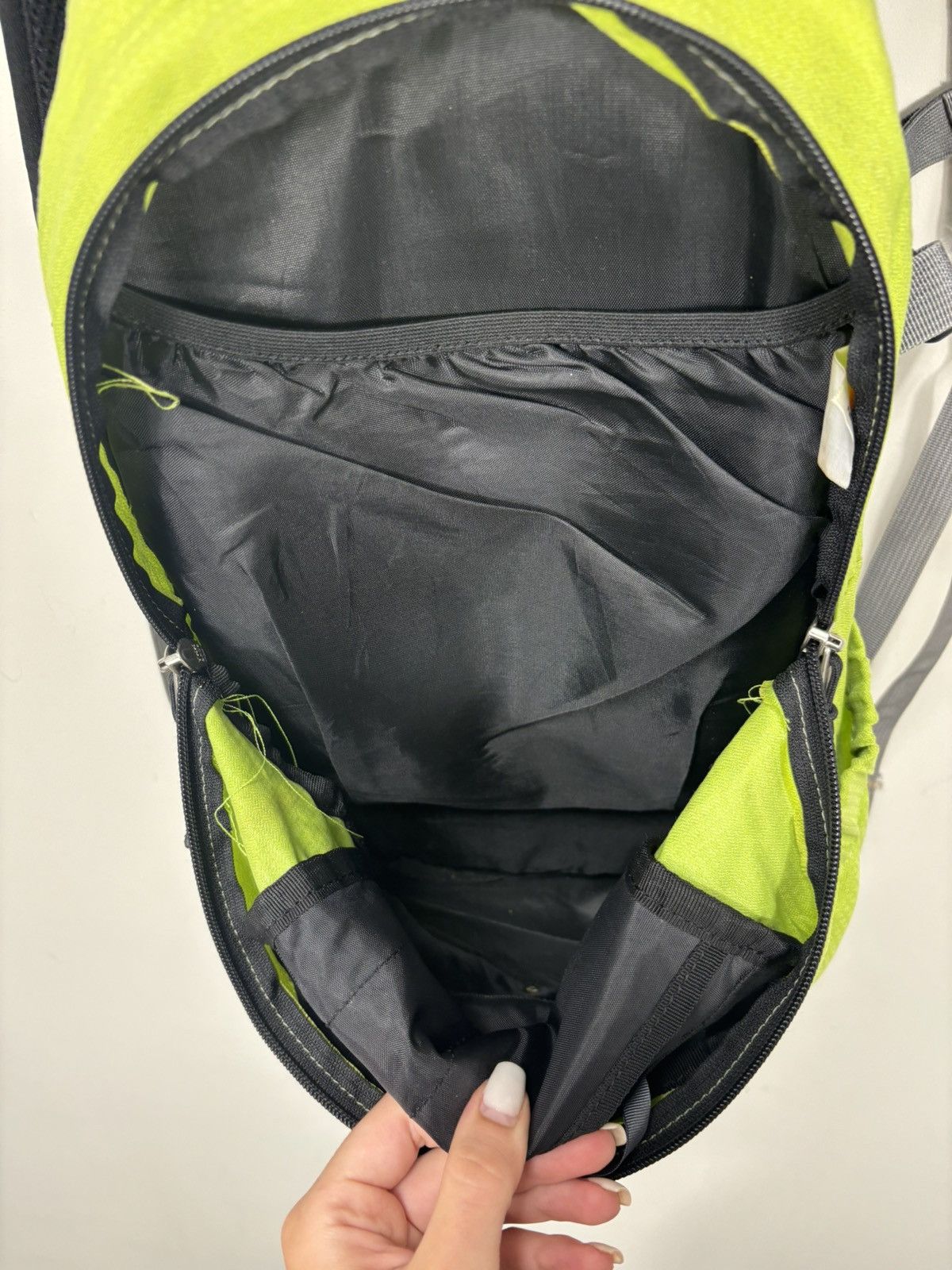 The North Face Vintage The North Face Mercury 18 Hiking Outdoor Backpack Size ONE SIZE - 17 Thumbnail