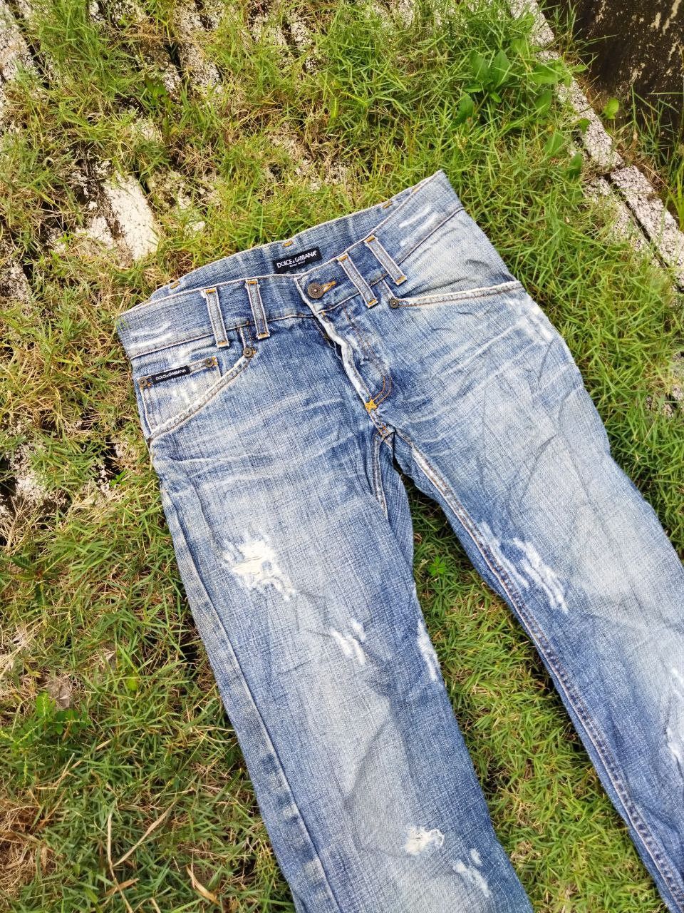 Dolce & Gabbana Vintage Dolce & Gabbana Distressed Look Jeans Size US 32 / EU 48 - 4 Thumbnail
