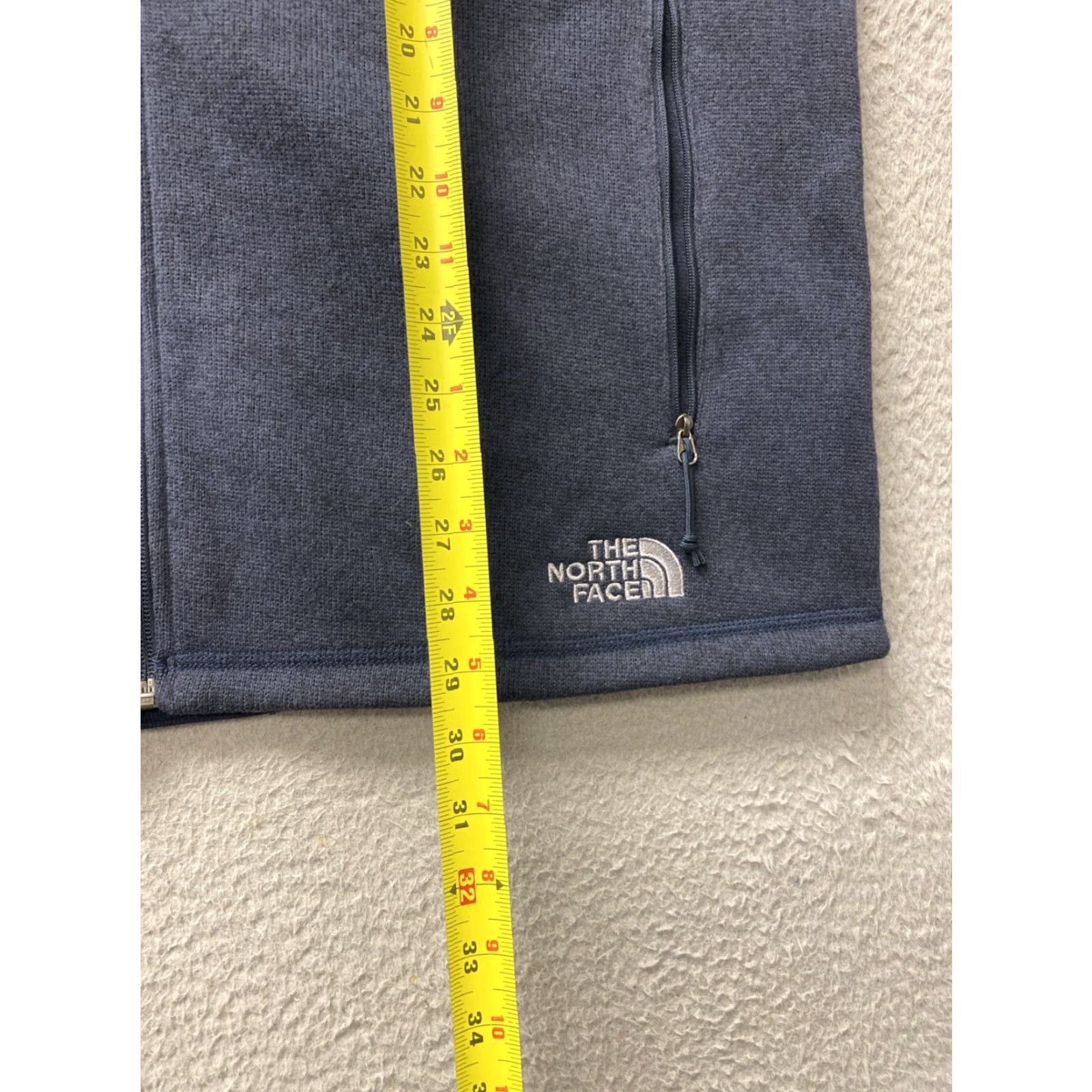 The North Face The North Face Vest Men XL Navy Blue Soft Zip Insulated Lightweight Full Zip | Outdoor, Golf, Hiking, Travel, Workwear | Regular Fit Size US XL / EU 56 / 4 - 7 Thumbnail