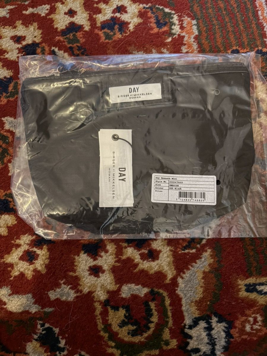 Other Black “DAY” bag Size ONE SIZE - 1 Thumbnail