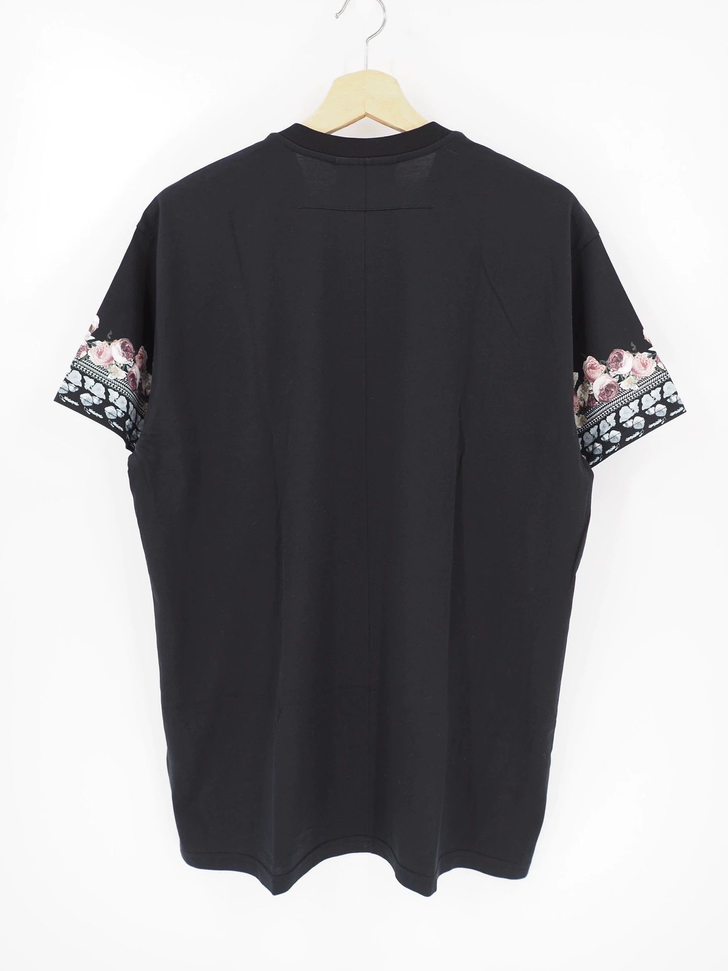 Givenchy Givenchy Black Floral Shark Mouth Short Sleeve Size US XXS / EU 40 - 2 Thumbnail