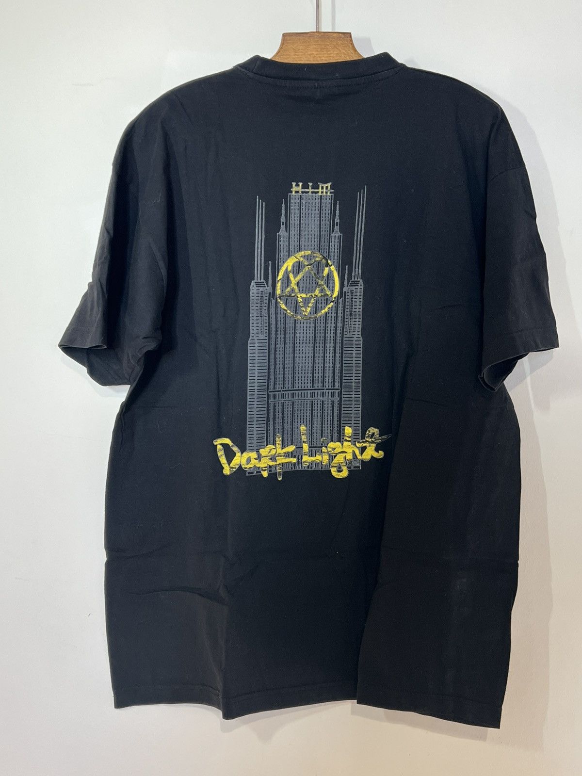 Band Tees Him dark light shirt early 00s vintage Size US XL / EU 56 / 4 - 5 Thumbnail