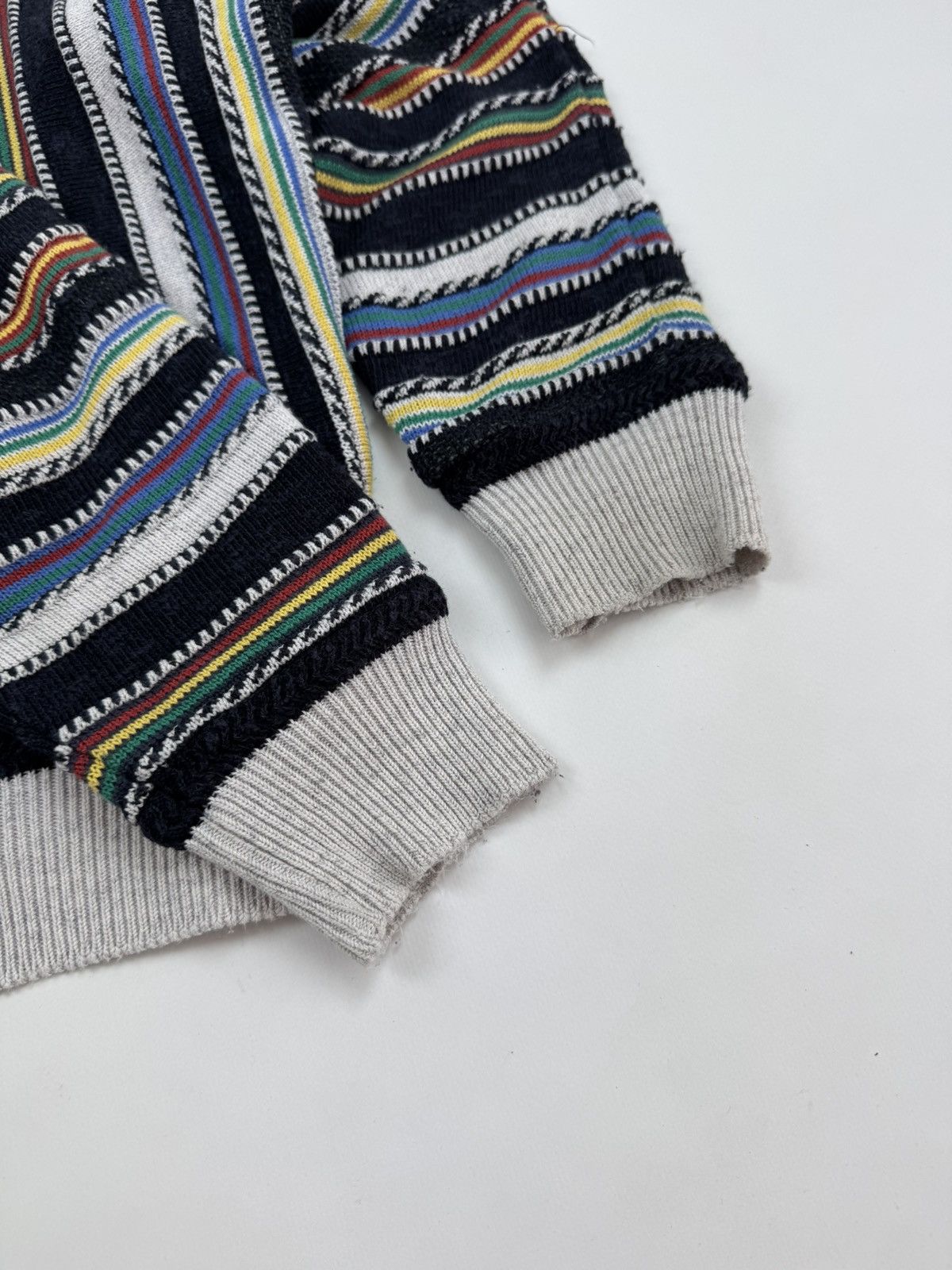 Carlo Colucci × Vintage 1990’s Vintage Carlo Colucci V-Neck Sweater Size US M / EU 48-50 / 2 - 11 Thumbnail