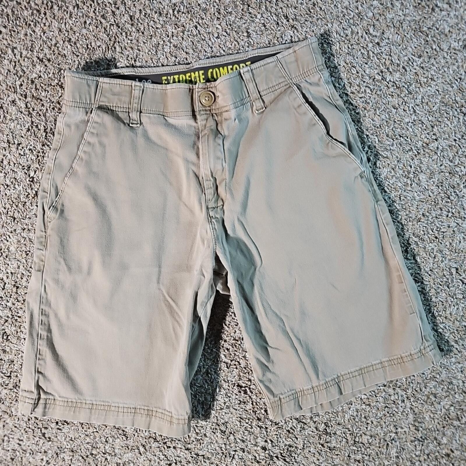 Lee Lee Extreme Comfort Sz 30 Beige Khaki Shorts Size US 30 / EU 46 - 1 Thumbnail