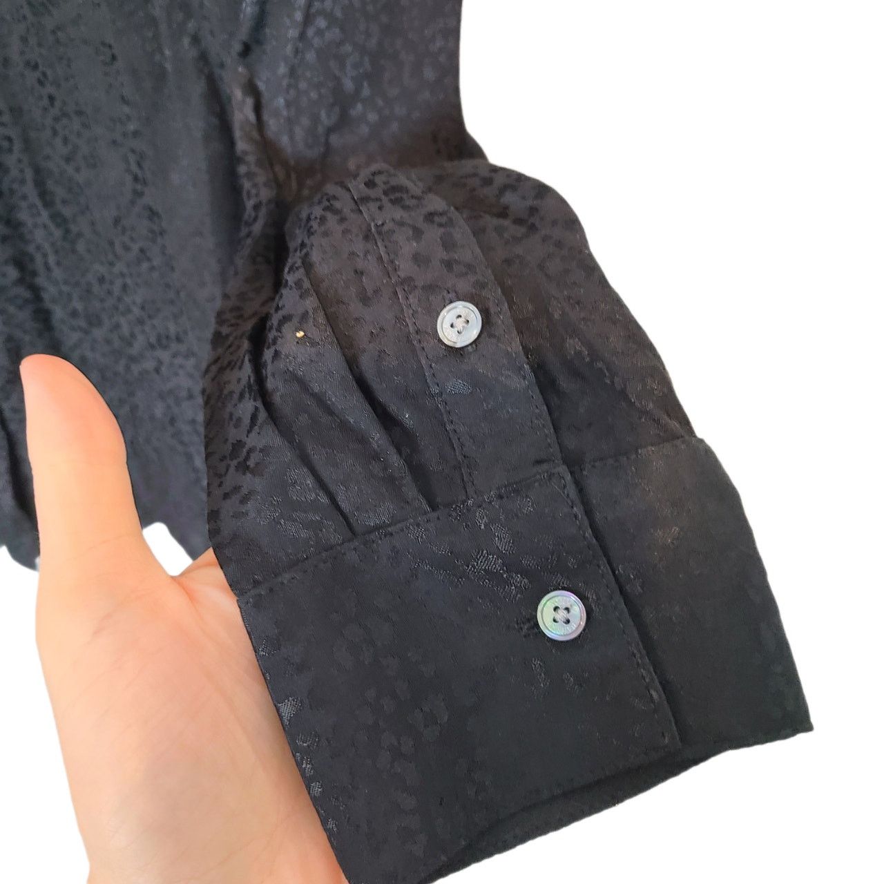 Tommy Bahama Tommy Bahama Blouse Black Satin Leopard Animal M Classic Size S / US 4 / IT 40 - 4 Thumbnail