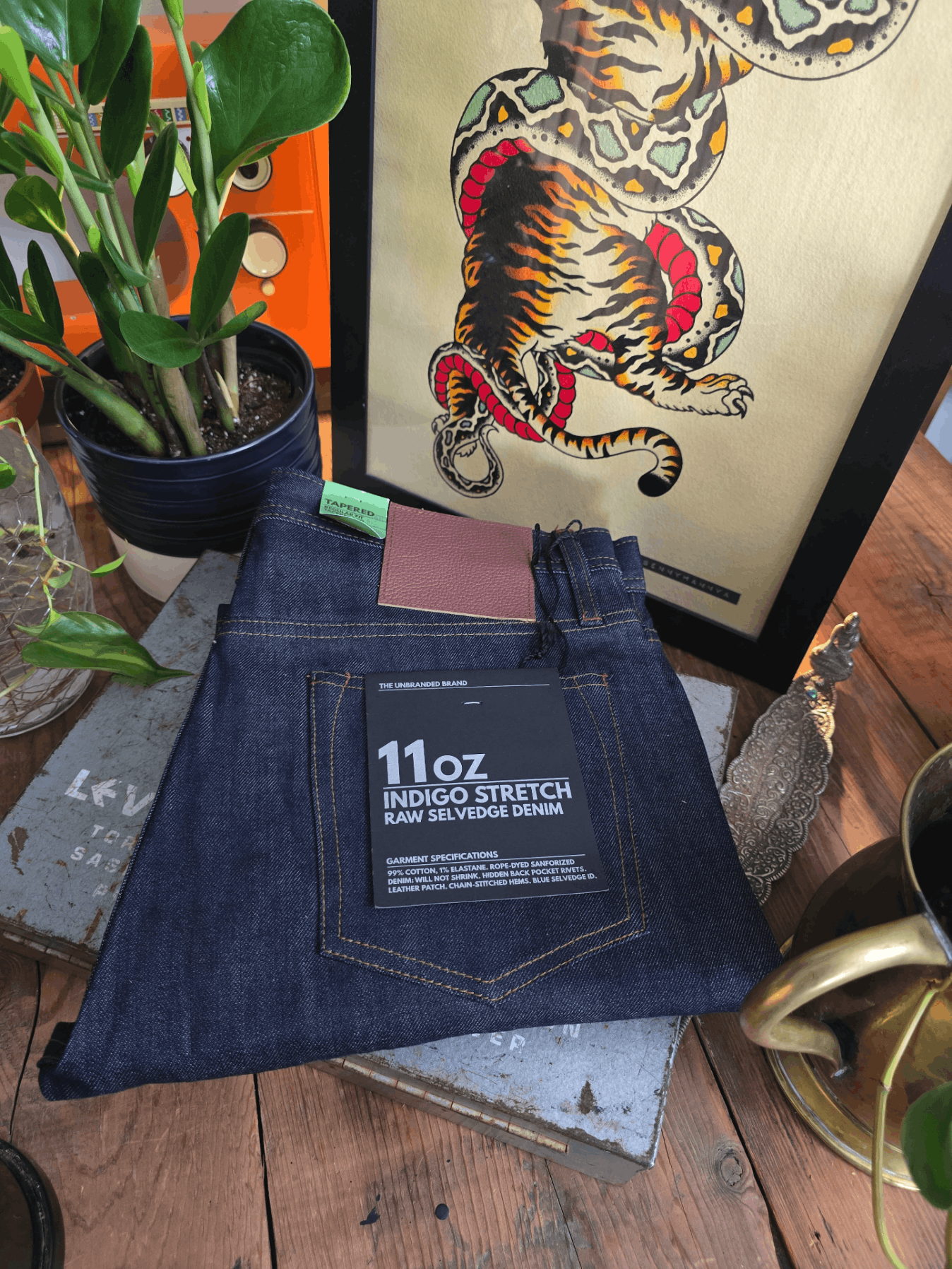The Unbranded Brand UB222 Tapered Fit 11oz Indigo Stretch Selvedge Size US 32 / EU 48 - 1 Thumbnail
