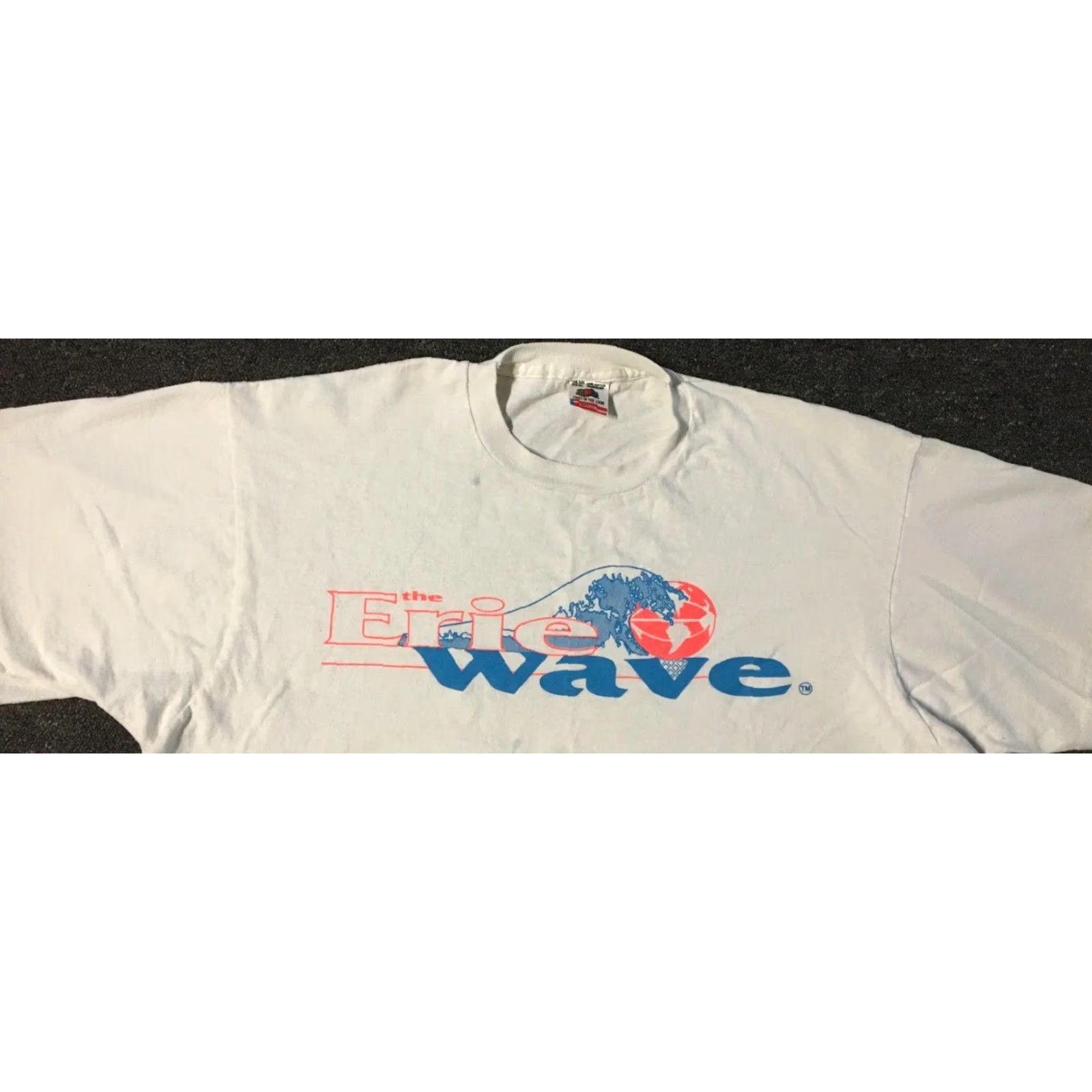 Vintage VINTAGE 90s Erie Wave Crop Shirt World Basketball League Defunct Team Faded Cropped Shirt White Size ONE SIZE - 5 Thumbnail