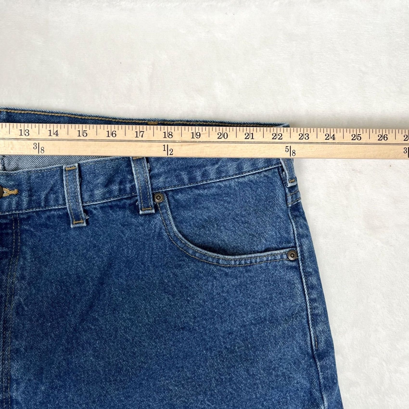 Carhartt Carhartt Jeans Mens 44x32 Blue Relaxed Straight Denim Medium Wash B17-DST Mens Jeans Carhartt Blue Straight Relaxed Fit 46x32 (adjusted) Size US 44 / EU 60 - 4 Thumbnail
