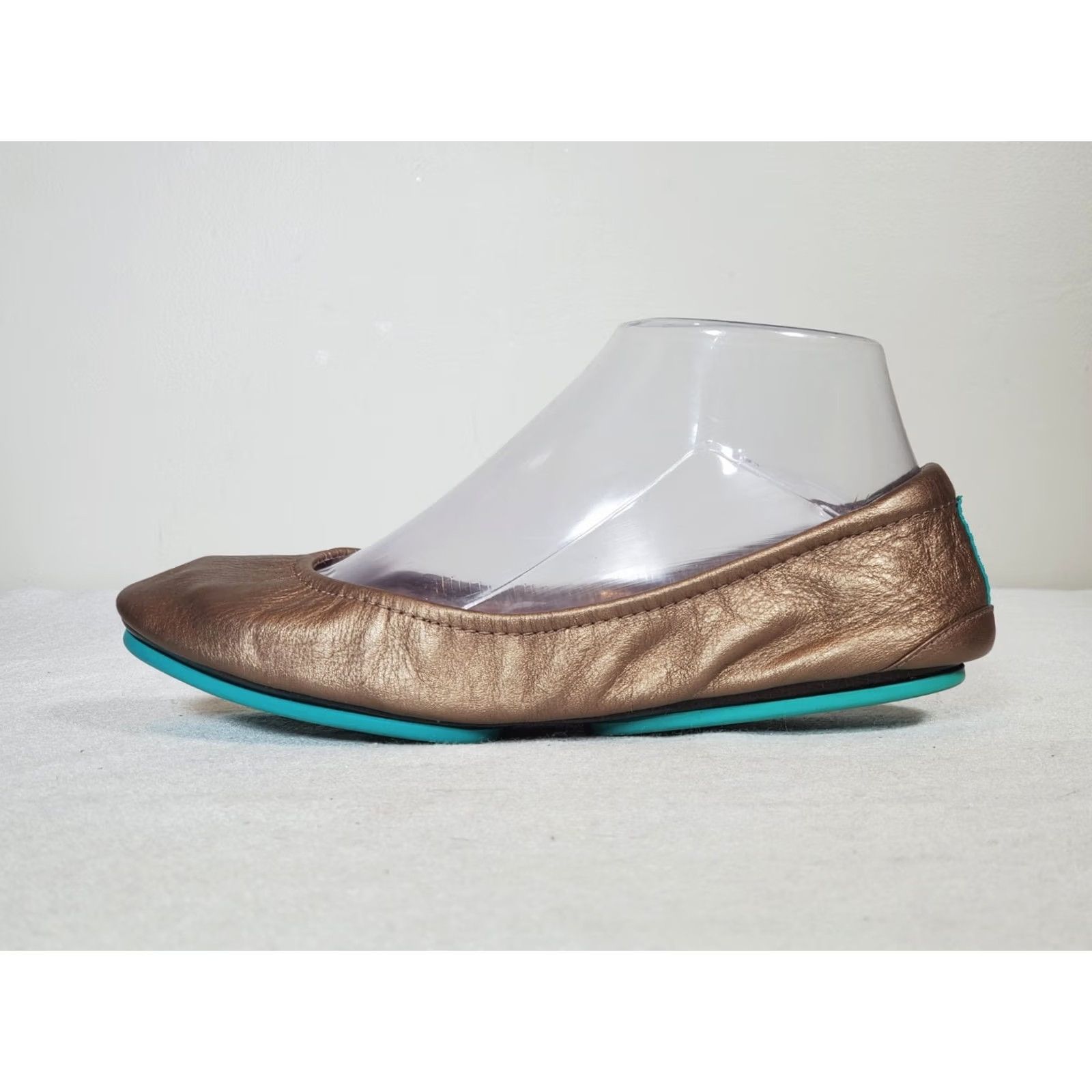 Vintage Tieks Ballet Flats Metallic Bronze w/ Box Women's US 7 Leather Flat Casual, Party, Workwear, Travel Shoes Mens Womens? Size US 7 / IT 37 - 7 Thumbnail