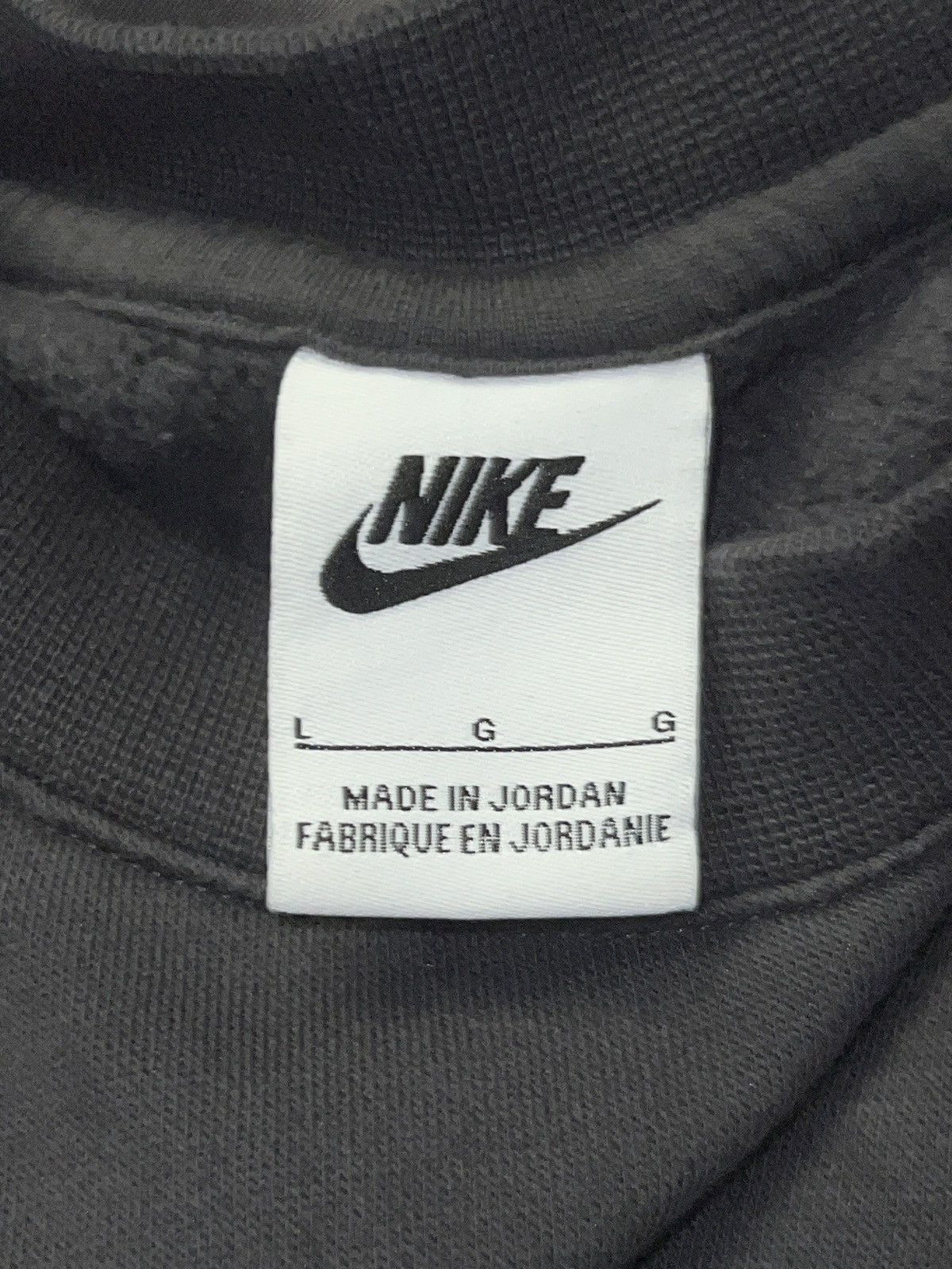 Nike Nike Logo Grey Vintage Crewneck Size US L / EU 52-54 / 3 - 3 Thumbnail