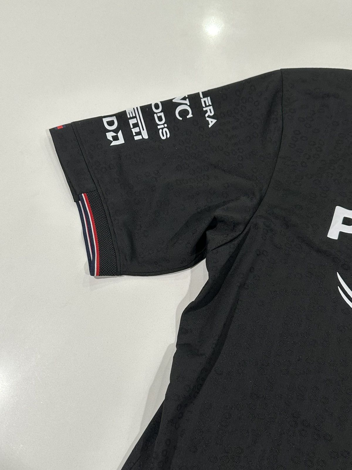 Other Mercedes F1 Petronas Shirt Size US XXL / EU 58 / 5 - 6 Thumbnail