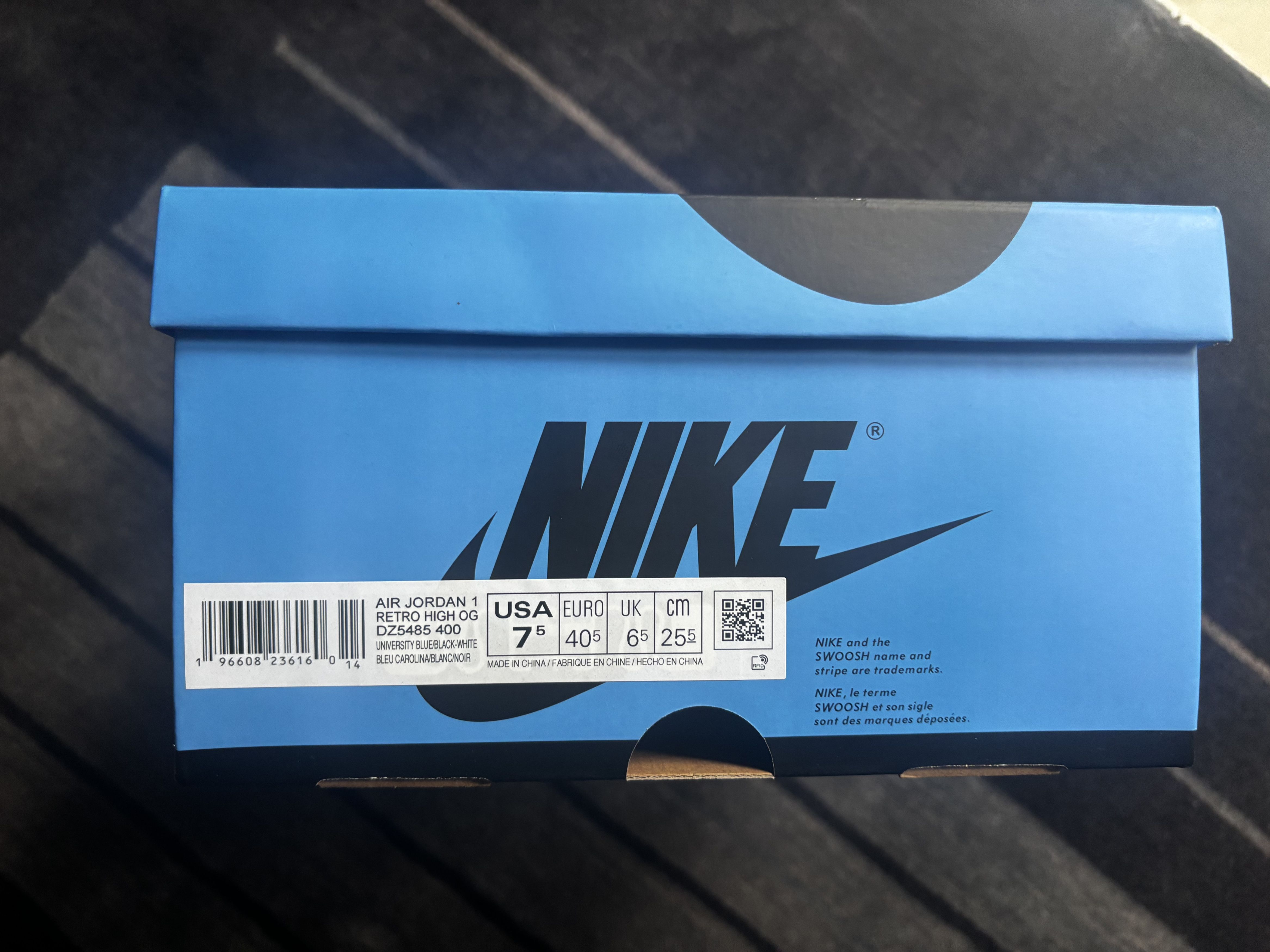 Jordan Brand Nike Air Jordan 1 Retro High UNC Toe 2023 US7.5/EU40.5 Size US 7.5 / EU 40-41 - 5 Thumbnail