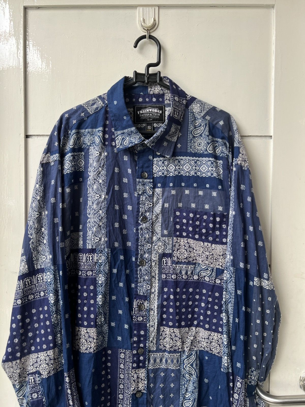 FrizmWORKS FREE TAX! Bandana Paisley Shirt Size US XL / EU 56 / 4 - 2 Thumbnail