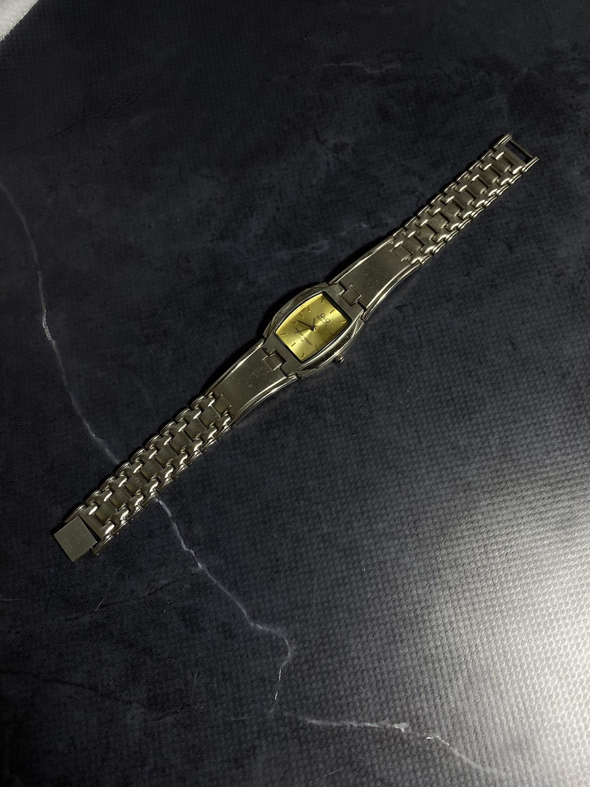 Japanese Brand Vintage Q&Q Gold Dial Watch Japan Movement Size ONE SIZE - 5 Thumbnail