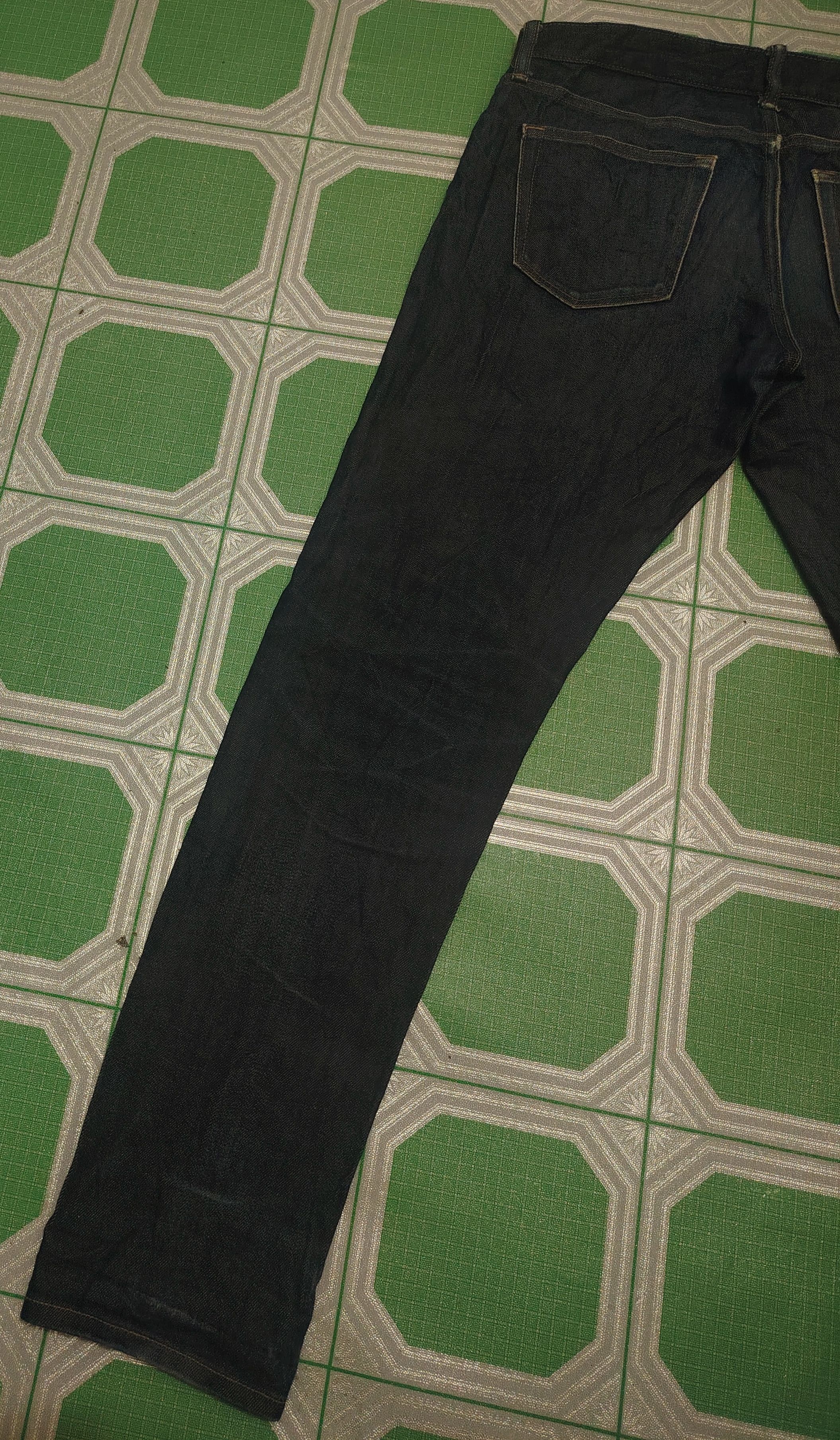Undercover × Uniqlo Japan Uniqlo Selvedge Jeans Distressed Jeans Size US 34 / EU 50 - 19 Thumbnail