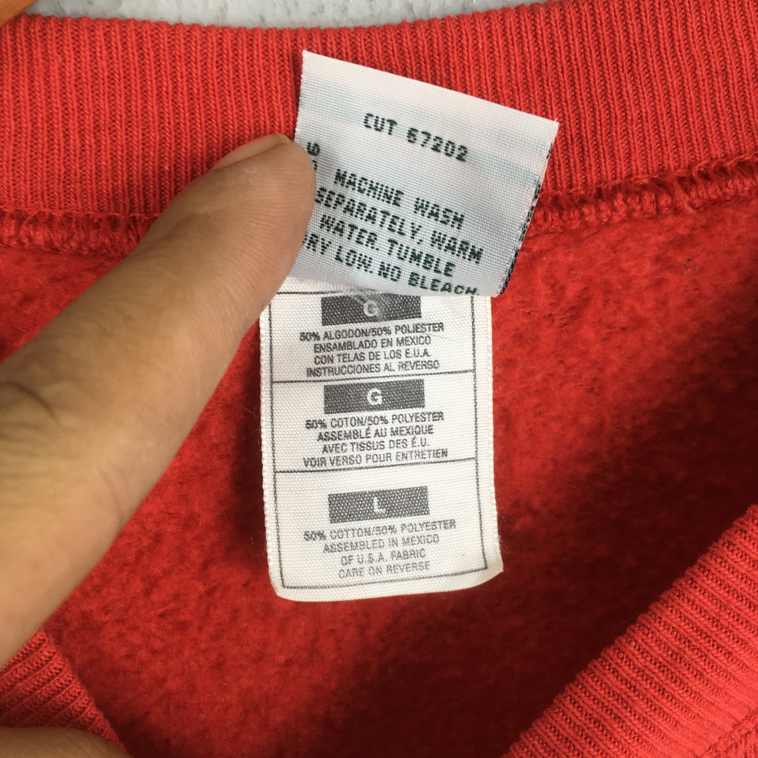 Guess × Vintage Vintage 90's Guess Jeans Red Sweatshirt Large Size US L / EU 52-54 / 3 - 6 Thumbnail