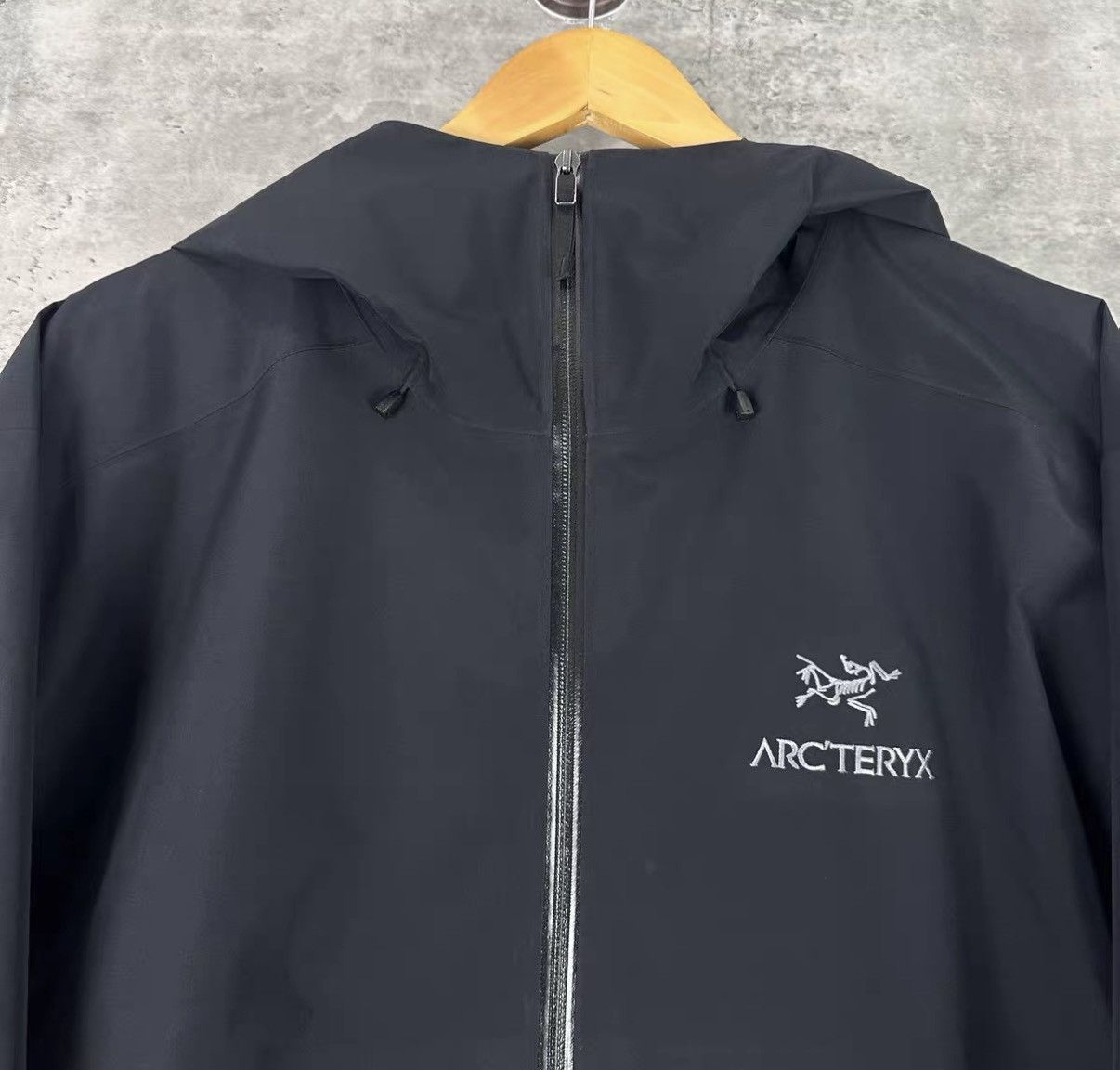 Arc'teryx Arc'teryx BETA LT JACKET Hard Shell Jacket J42 Size US XL / EU 56 / 4 - 3 Thumbnail