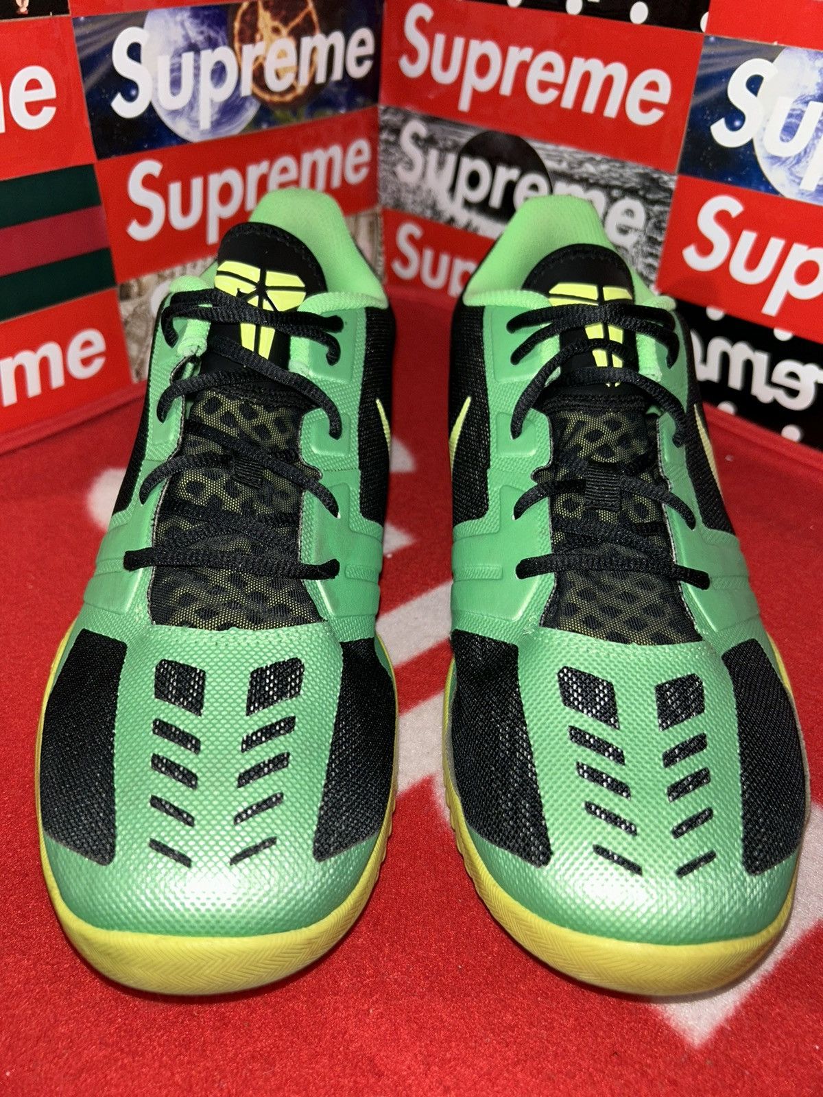 Nike Nike KB Mentality Black Volt Poison Green 704942-001 Size 13 Size US 13 / EU 46 - 2 Thumbnail