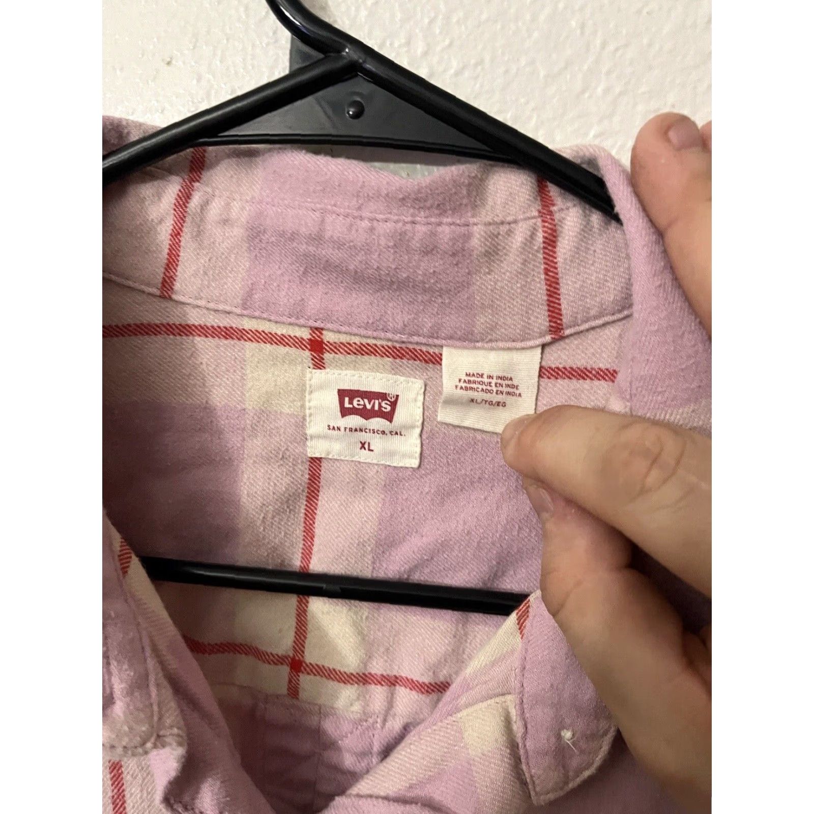 Levi's Levi's Button-Up Shirt Womens XL Pink Plaid Collared Long Sleeve Pocket Casual Size XL / US 12-14 / IT 48-50 - 2 Thumbnail