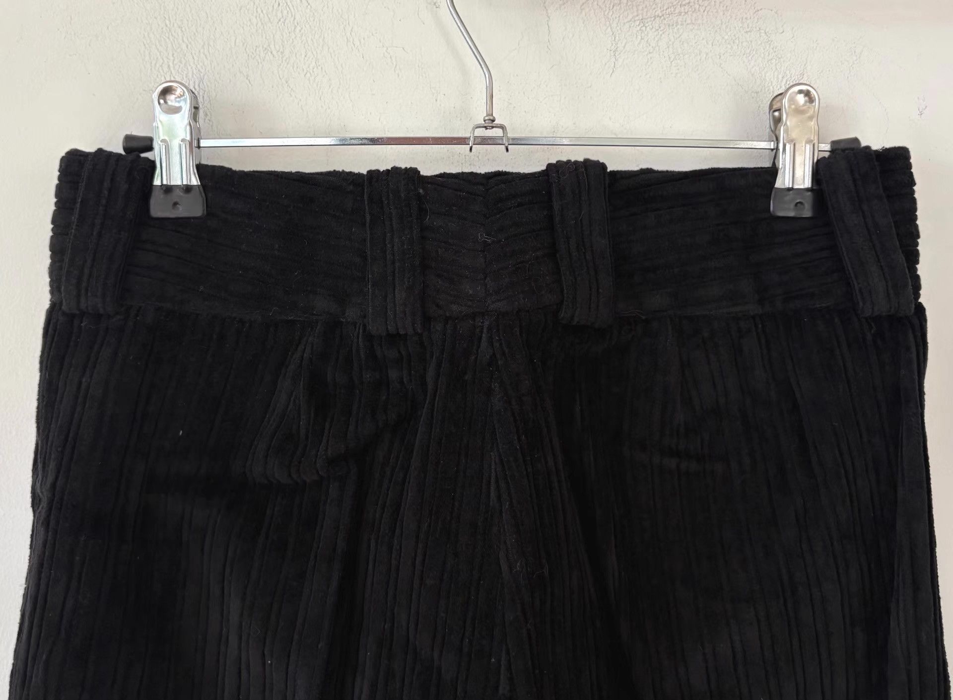 Dolce & Gabbana Dolce & Gabbana Women's Black Corduroy Trousers Ｑ21 Size 26" / US 2 / IT 38 - 3 Thumbnail