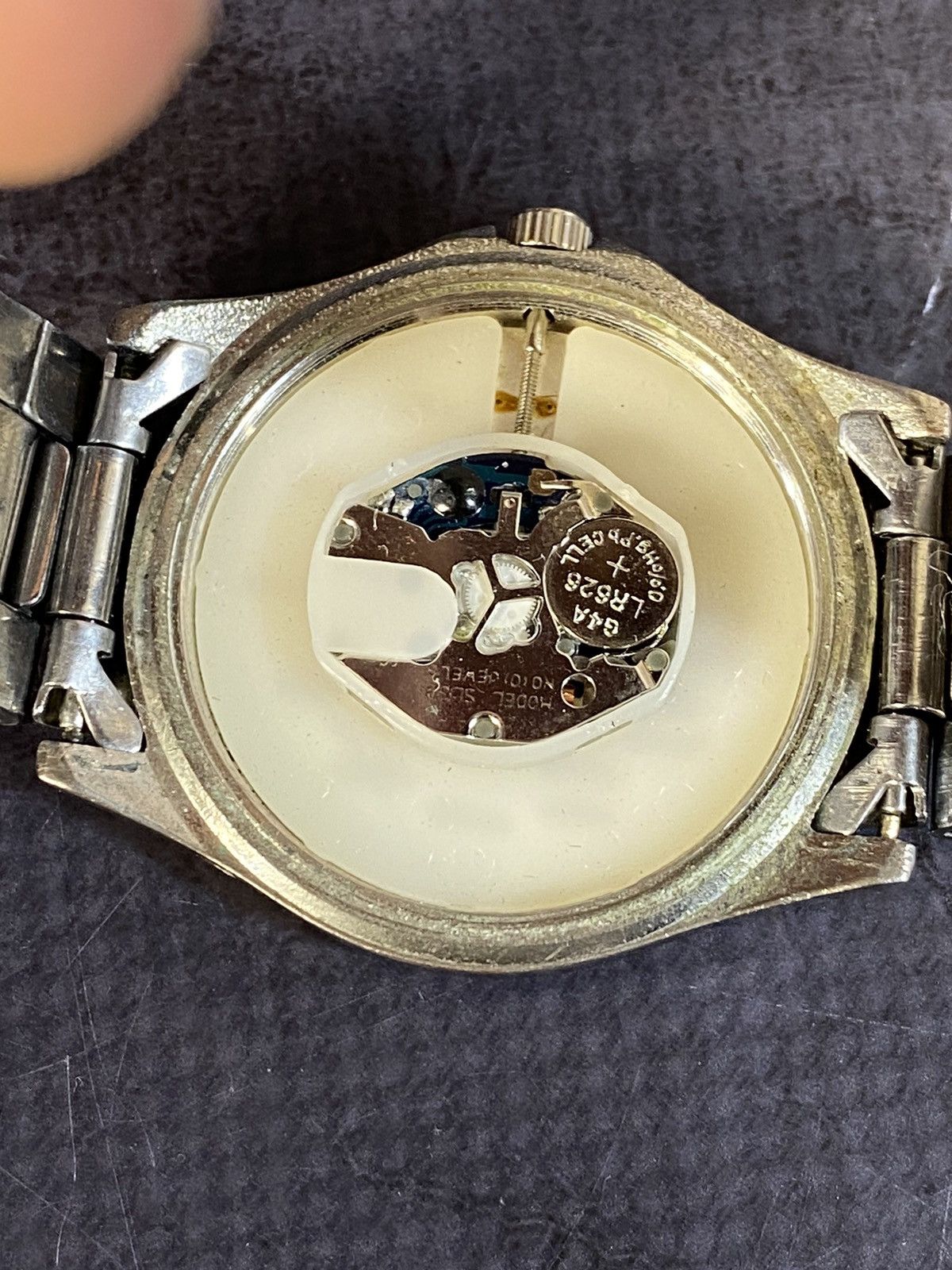 Japanese Brand × Vintage Omax Classic White Dial Quartz Watch Japanese Brand Size ONE SIZE - 9 Thumbnail
