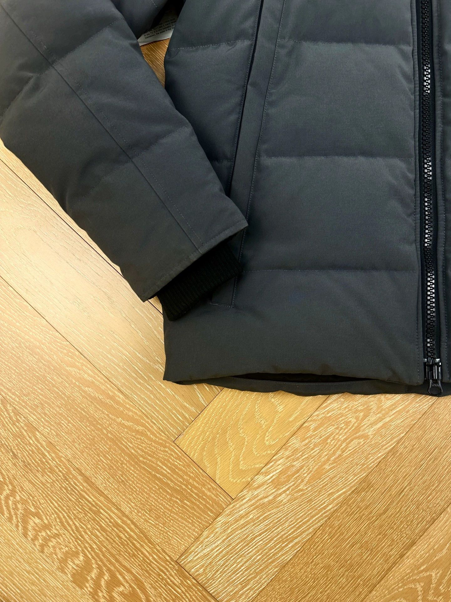 Canada Goose Canada Goose Woolford Logo Flight Down Jkt Men's Charcoal L Size US L / EU 52-54 / 3 - 4 Thumbnail