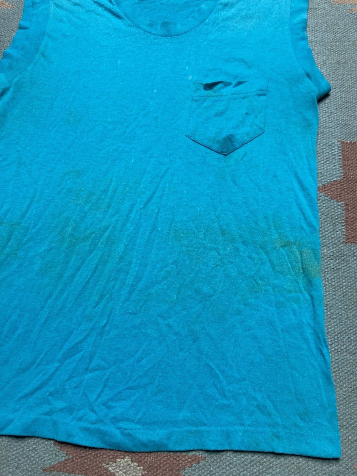 Vintage Vintage 80s pocket t shirt blank teal blue worn soft medium Size US M / EU 48-50 / 2 - 3 Thumbnail