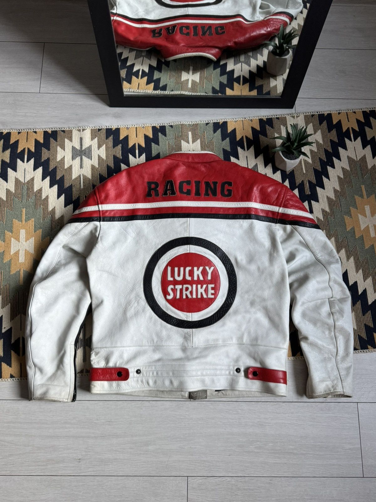 Vintage Vintage 90’s Lucky Strike Big Logo Racing Leather Jacket Size US L / EU 52-54 / 3 - 2 Thumbnail
