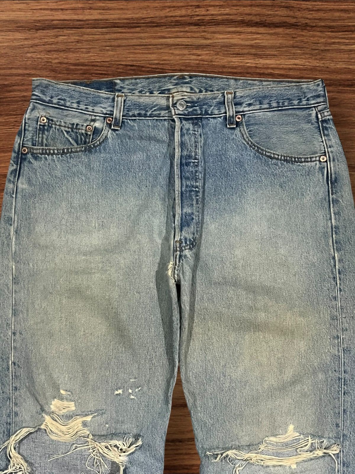 Levi's Vintage 90s Levi’s 501 Blue Wash Button Fly Distressed Jeans Size US 36 / EU 52 - 4 Thumbnail