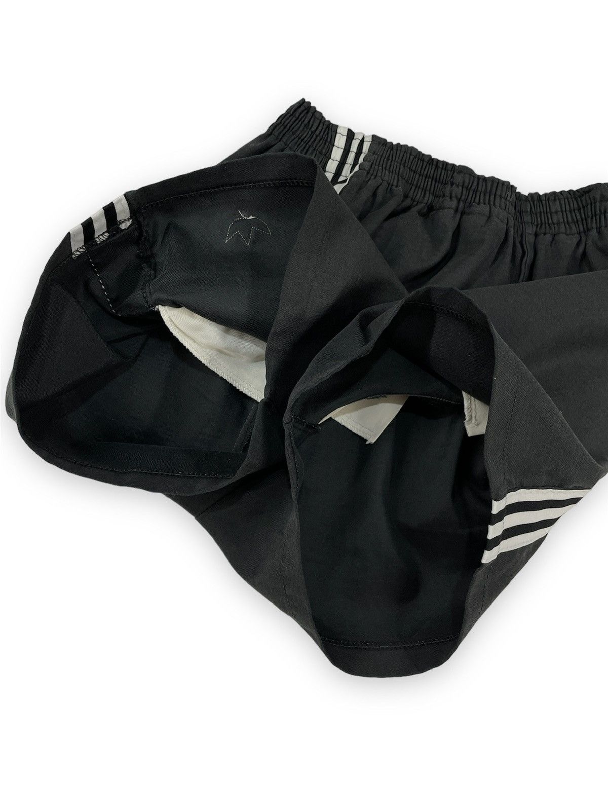 Adidas 70s VENTEX FRANCE Trefoil 3-Stripes Sprinter Running Shorts Size US 32 / EU 48 - 9 Thumbnail