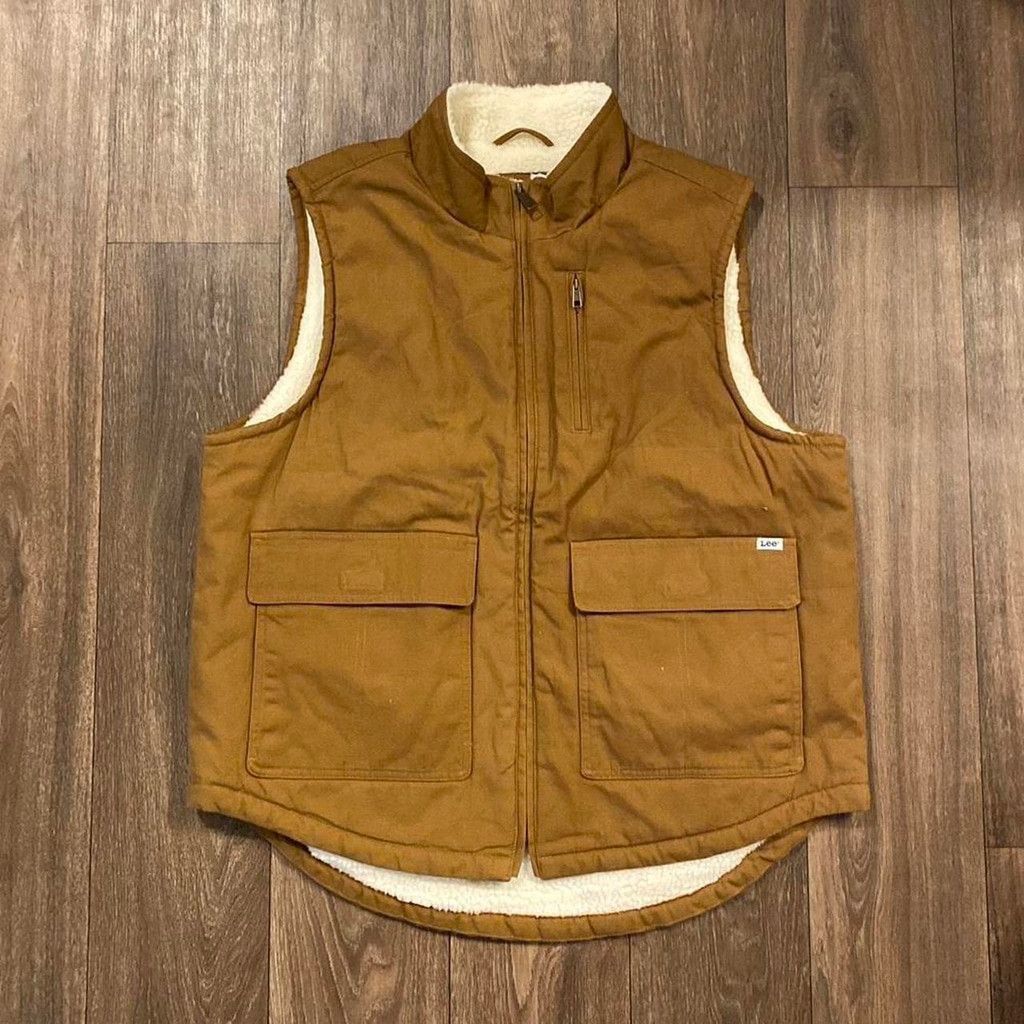Lee Lees tan vest w/ Sherpa fleece inside size L Size US L / EU 52-54 / 3 - 1 Thumbnail
