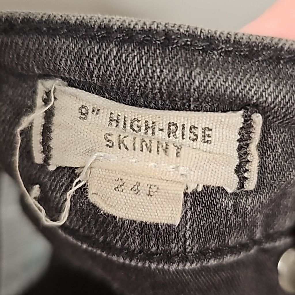 Madewell Madewell high rise skinny cropped black raw hem jeans sz 24P Size 24" / US 00 / IT 34 - 9 Thumbnail