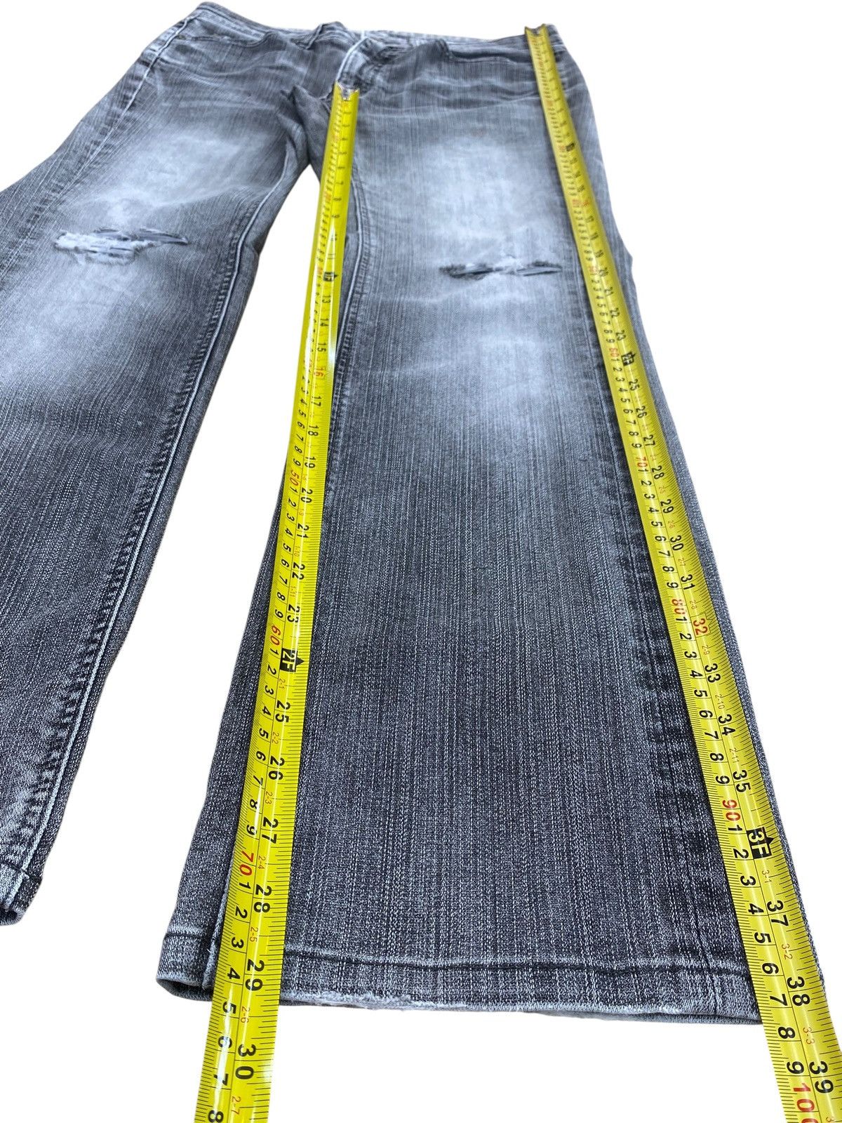 Japanese Brand Japanese Brand Faded Wash Ripped Style Flare Jeans Size US 32 / EU 48 - 12 Thumbnail