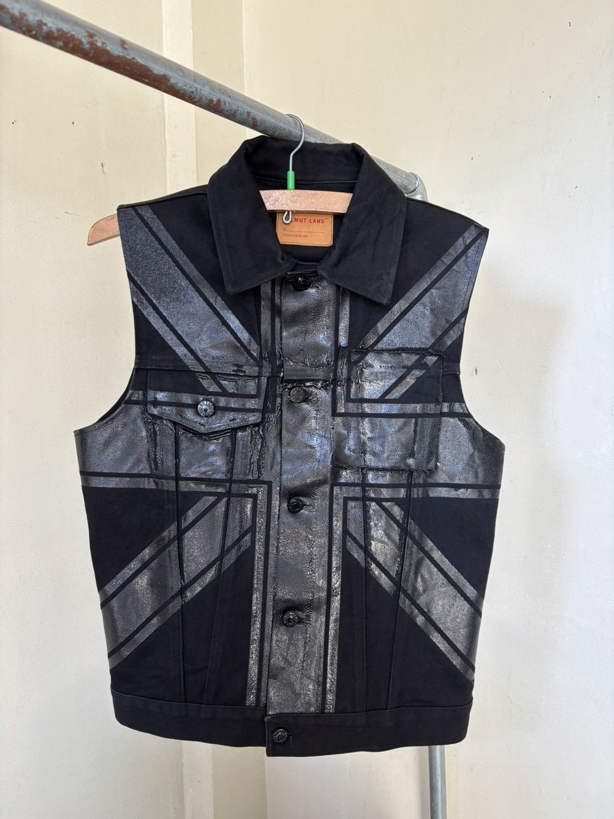 Helmut Lang Helmut Lang - 1997 UnionJack Rubber Paint Size US S / EU 44-46 / 1 - 1 Thumbnail