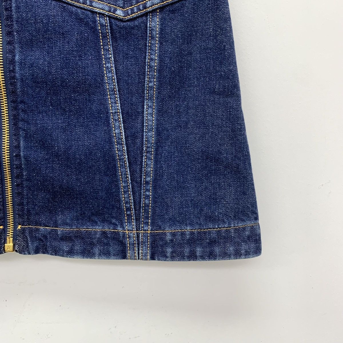 Louis Vuitton Louis Vuitton Dark Blue Vintage Washed Zip Denim Skirt K26WX Size 24" / US 00 / IT 34 - 4 Thumbnail