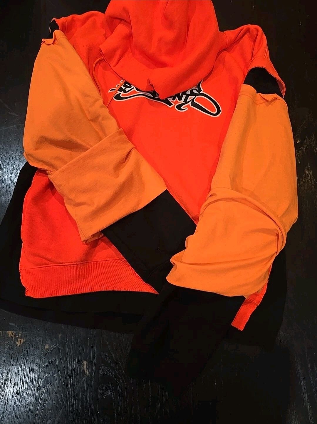 Vetements Reconstructed Graffiti hoodie Size US S / EU 44-46 / 1 - 6 Thumbnail