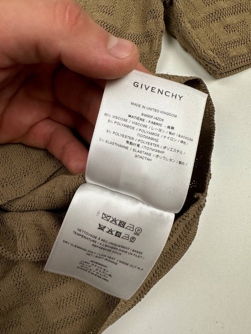 Givenchy T-shirt from Givenchy Size M / US 6-8 / IT 42-44 - 5 Thumbnail