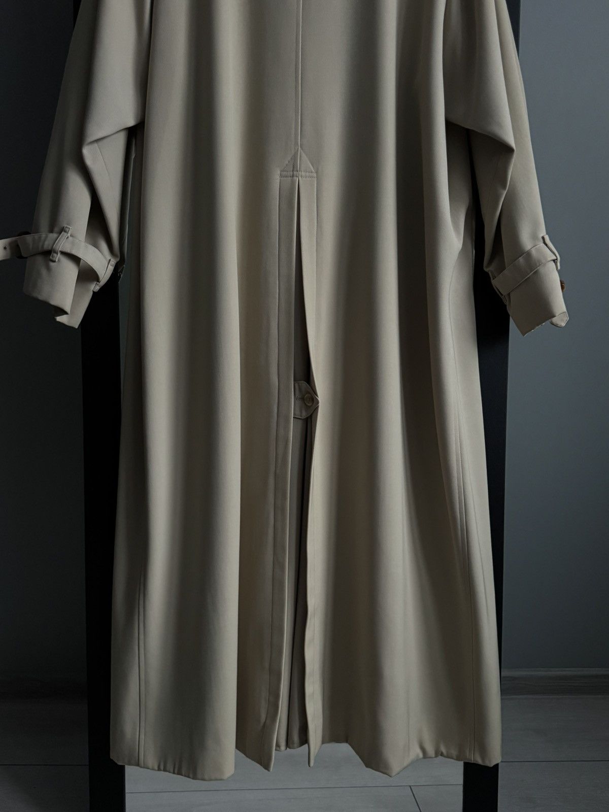 Burberry Vintage Burberrys Specialy All Wool Burella Trench Coat Size XL / US 12-14 / IT 48-50 - 15 Thumbnail