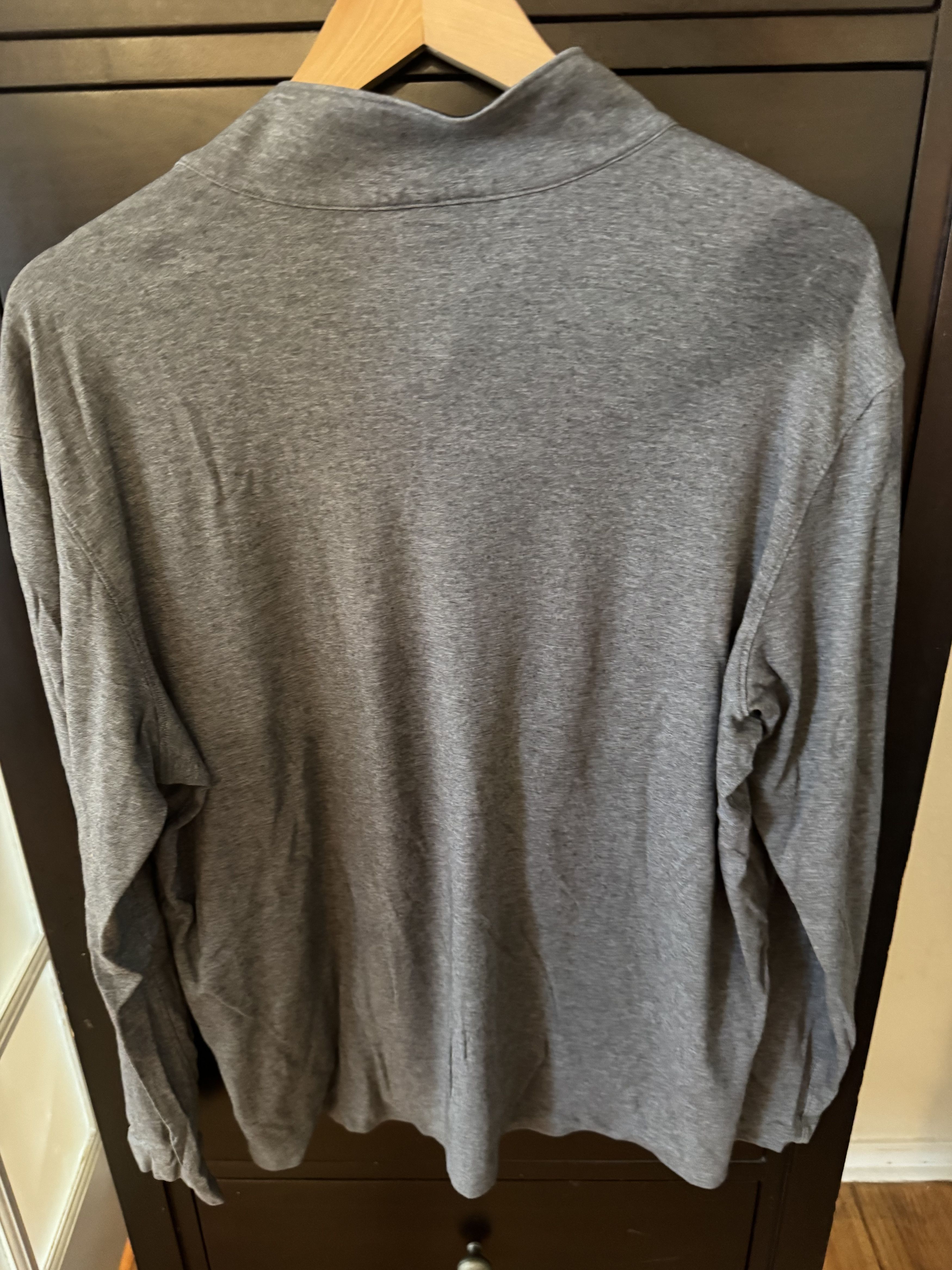 Michael Kors Michael Kors Light Grey Sweatshirt. US XL. Gently Used Size US XL / EU 56 / 4 - 4 Thumbnail