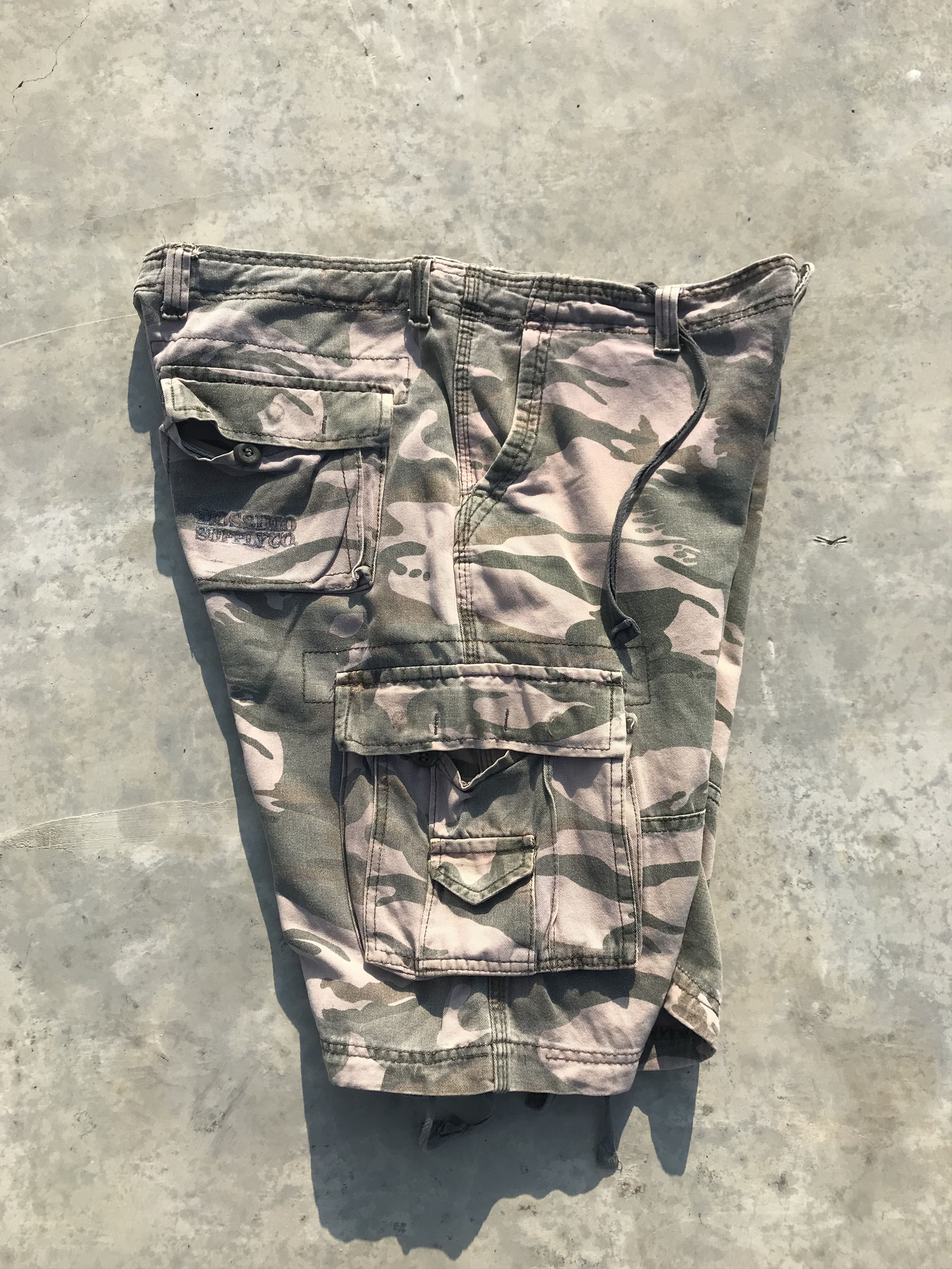 Mossimo Mossimo Supply Co Cargo Shortpants Military camouflage Size US 38 / EU 54 - 18 Thumbnail