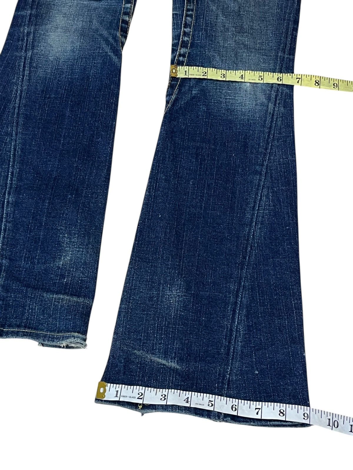 True Religion SICK🔥TRUE RELIGION JOEY flared low rise jeans Size US 28 / EU 44 - 18 Thumbnail