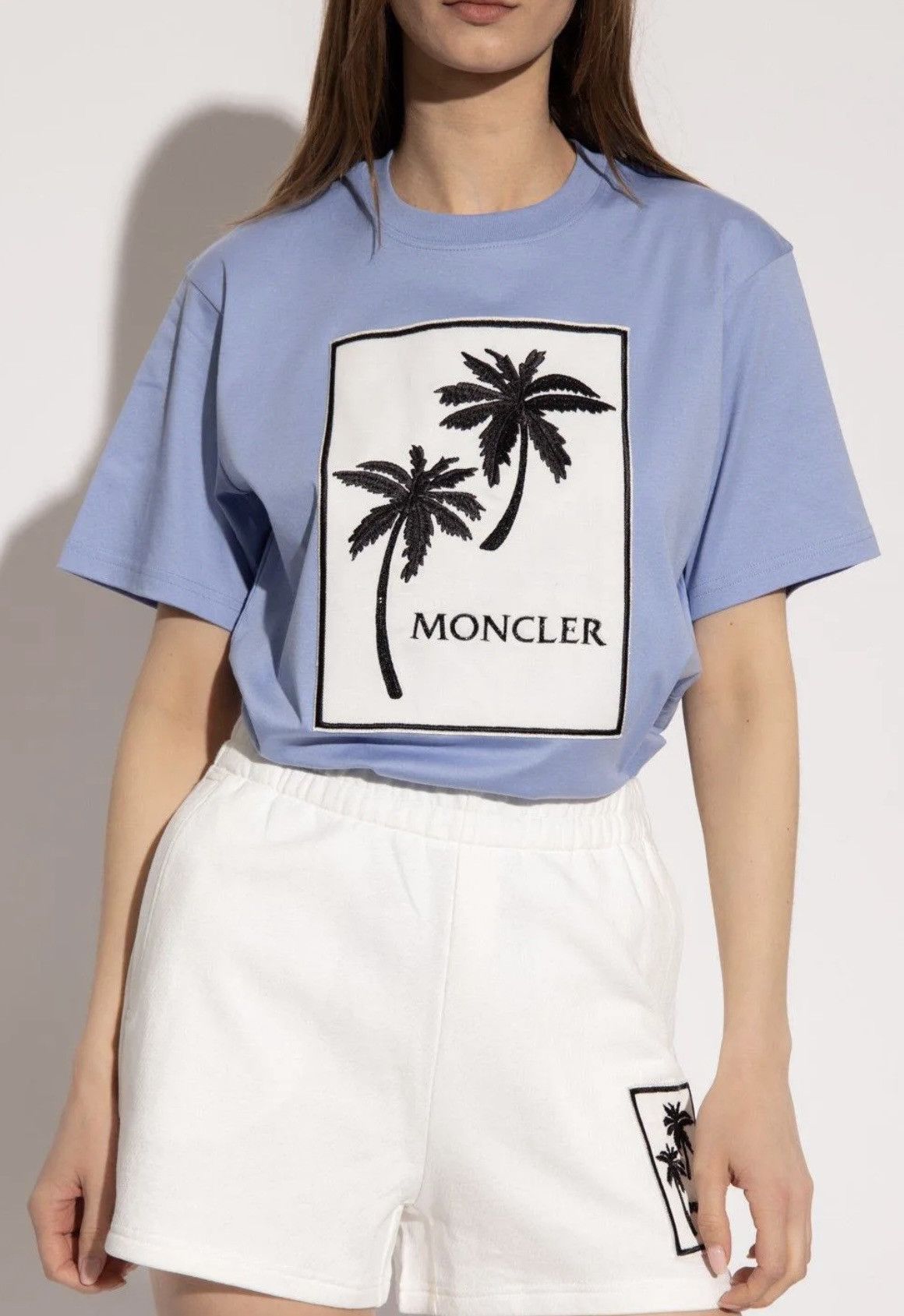 Moncler Moncler T-shirt beaded palm tree logo 2023 Size M / US 6-8 / IT 42-44 - 1 Thumbnail