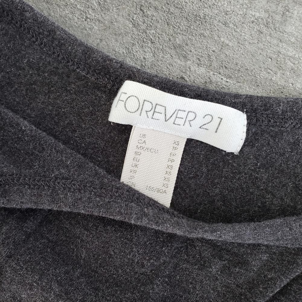 Forever 21 Dark Grey F21 Classic Cropped Tank Size XS / US 0-2 / IT 36-38 - 3 Thumbnail