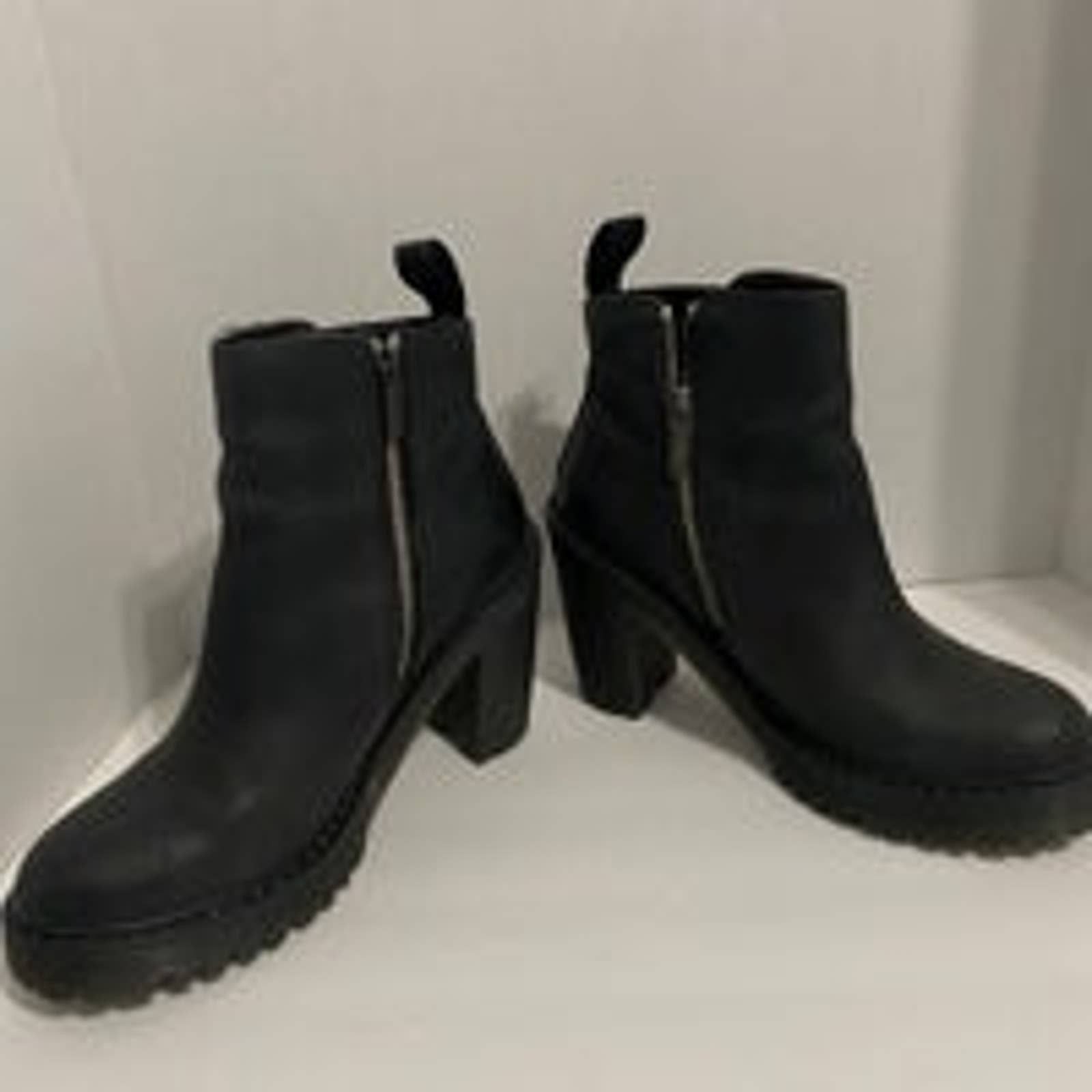 Dr. Martens Dr.Martens Magdalena Women’s Leather Heeled Chelsea Boots Size US 8 / IT 38 - 2 Thumbnail