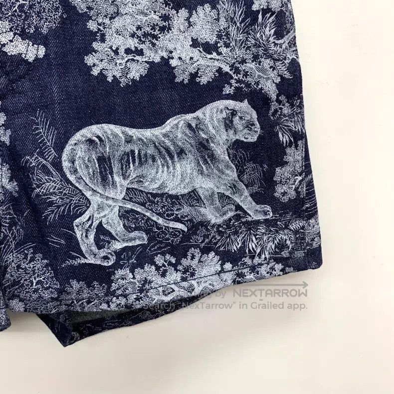Dior Dior Blue Jungle Animal Printed Cotton Casual Denim Shorts Size 42" / US 20 - 4 Thumbnail