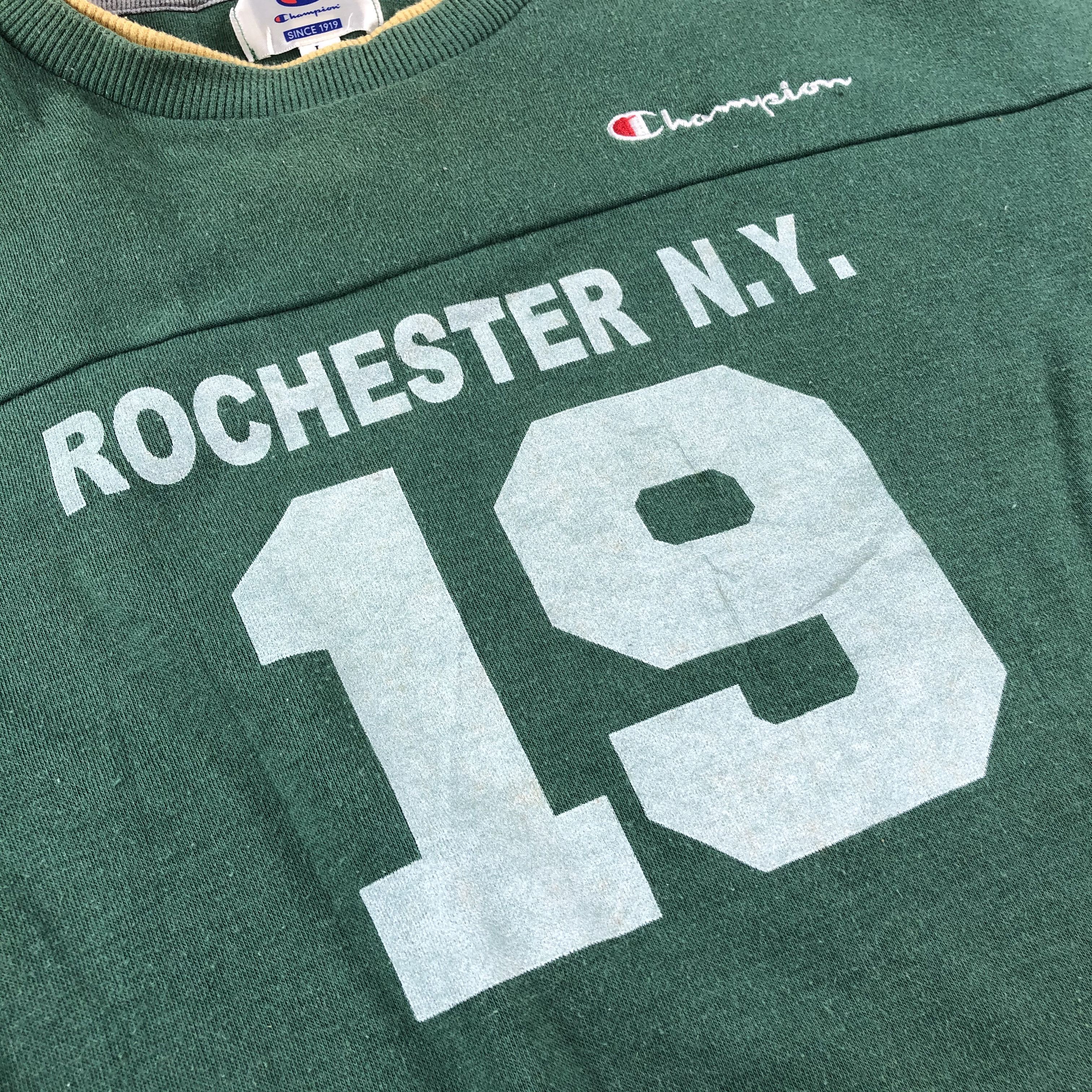 Champion Vintage Rochester NY Champion Pullover Sweatshirt F139 Size US L / EU 52-54 / 3 - 3 Thumbnail