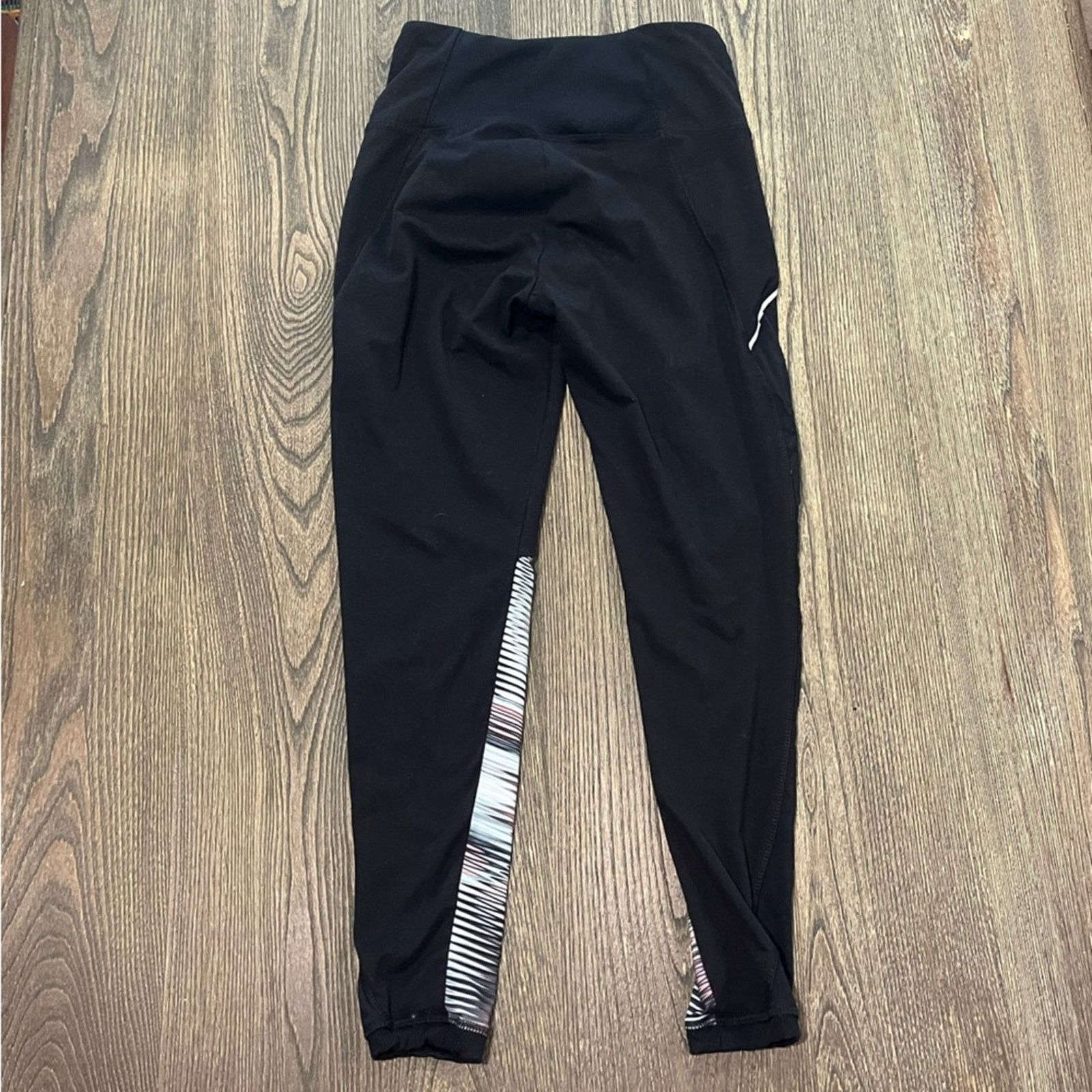 Bally Bally Total Fitness Leggings 7/8 Cropped Yoga Gym Black Size 28" / US 6 / IT 42 - 6 Thumbnail